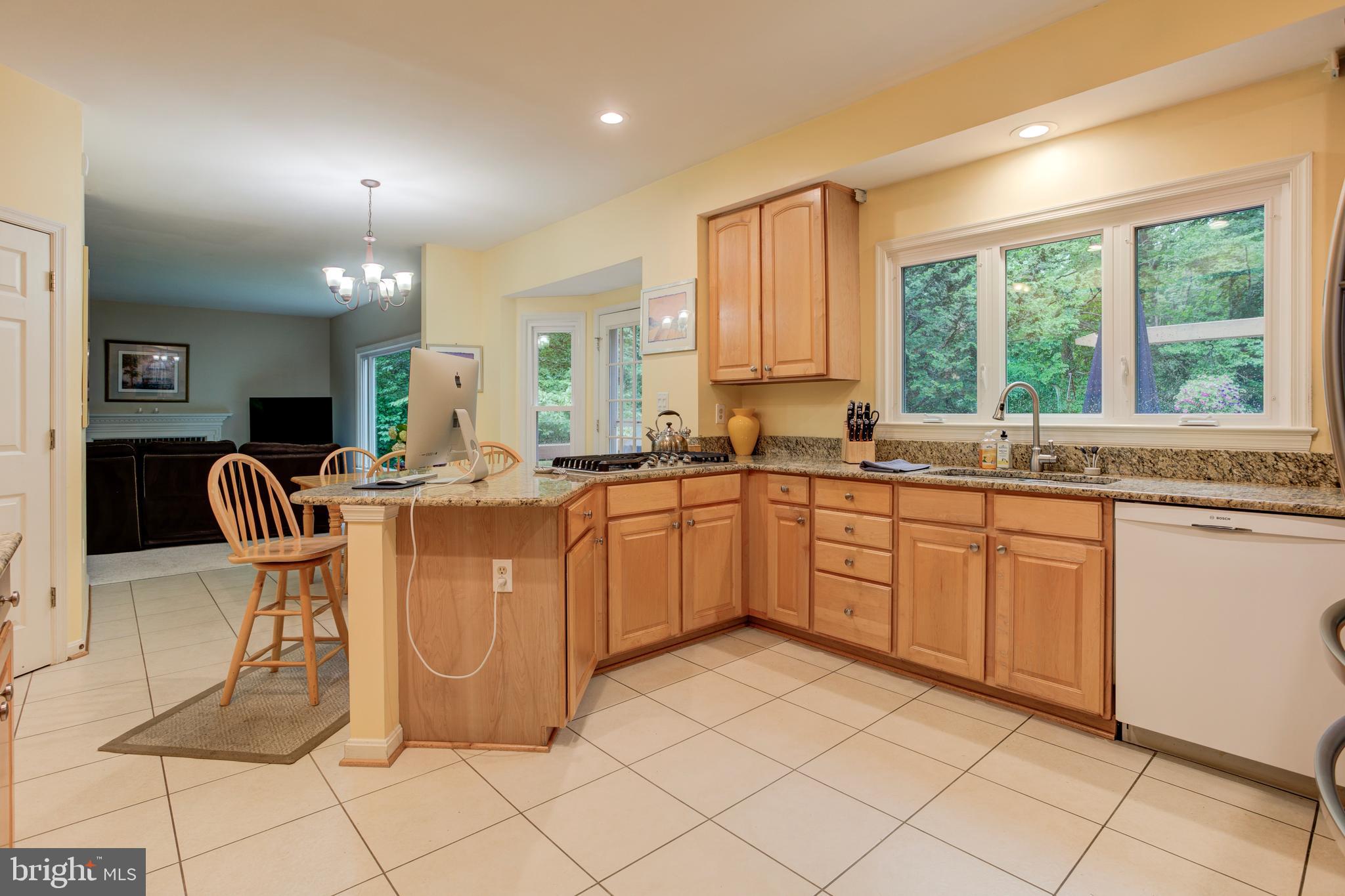 MEADOWBROOK WOODS - Residential