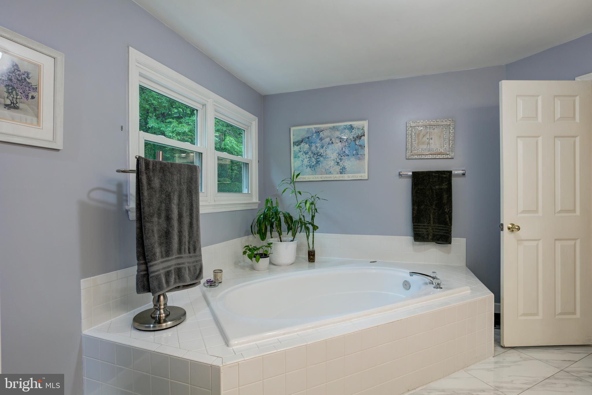 MEADOWBROOK WOODS - Residential