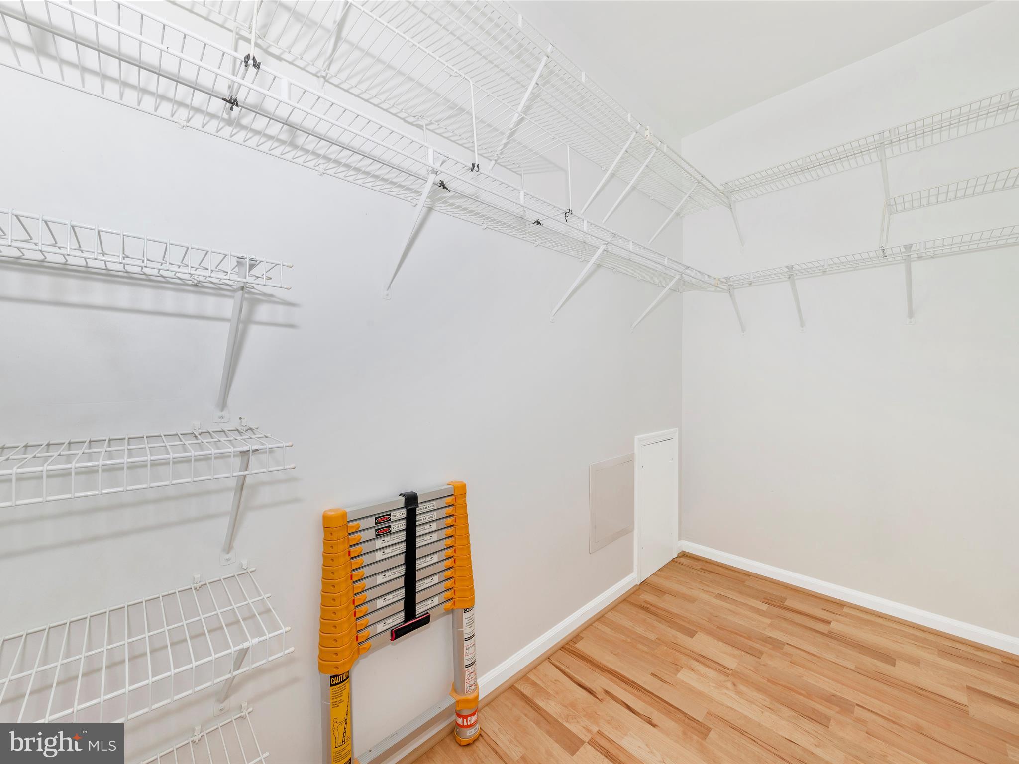 TUSCARORA KNOLLS - Residential