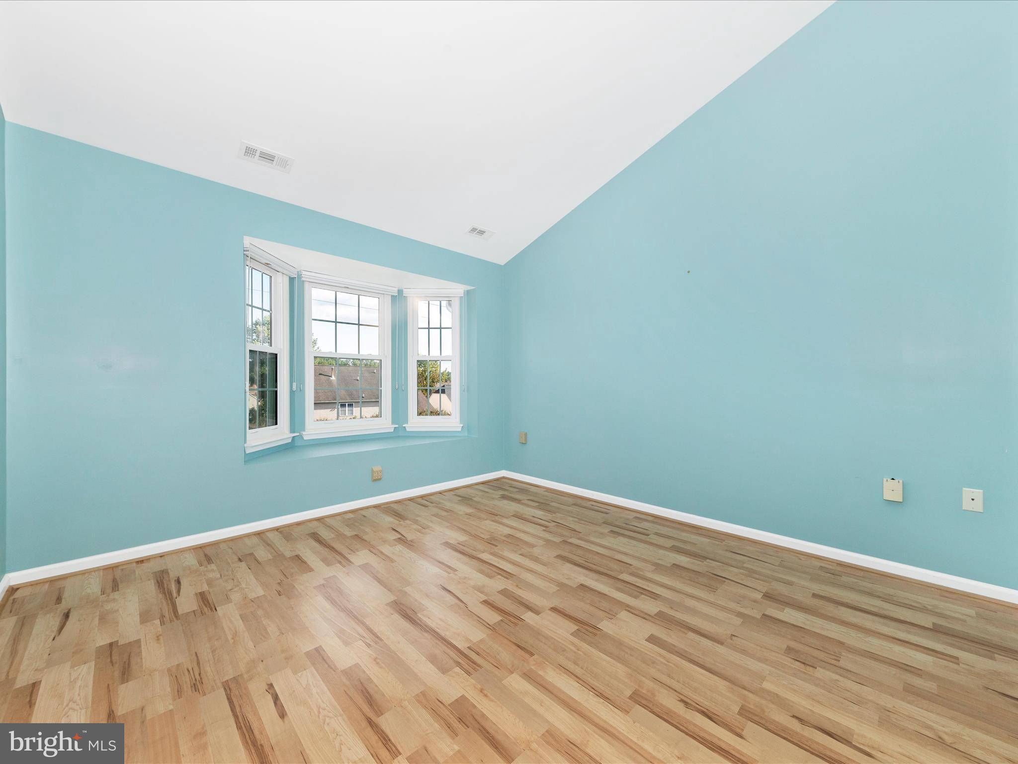 TUSCARORA KNOLLS - Residential