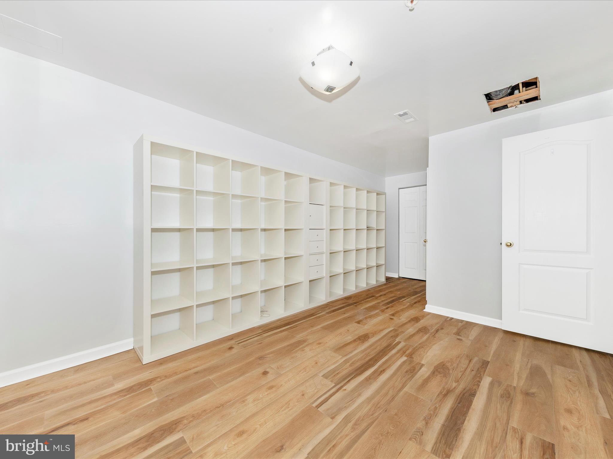 TUSCARORA KNOLLS - Residential