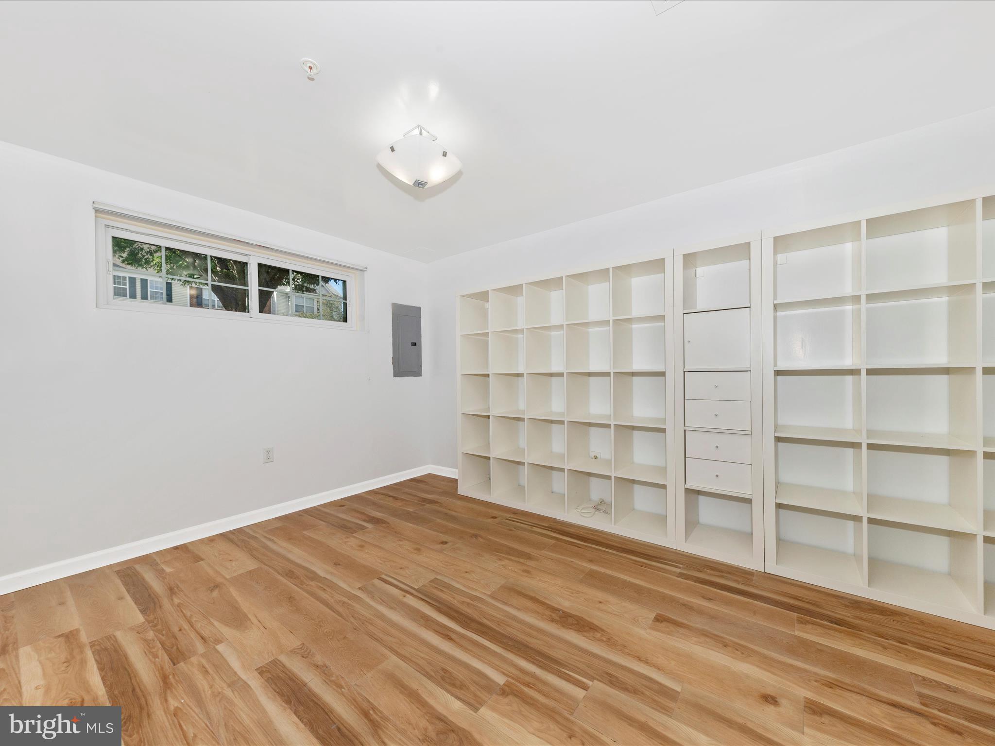 TUSCARORA KNOLLS - Residential