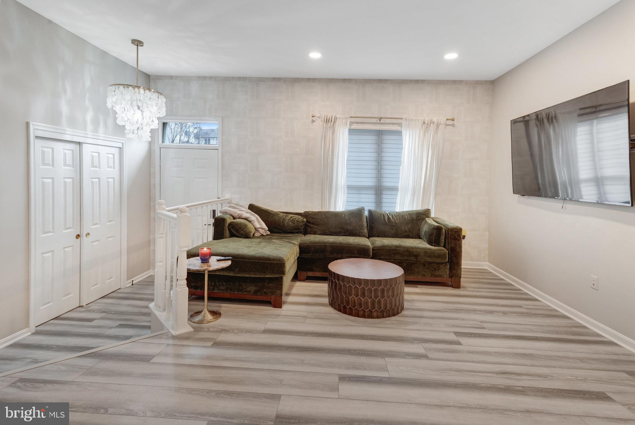 PRINCE WILLIAM COMMONS - Residential Lease