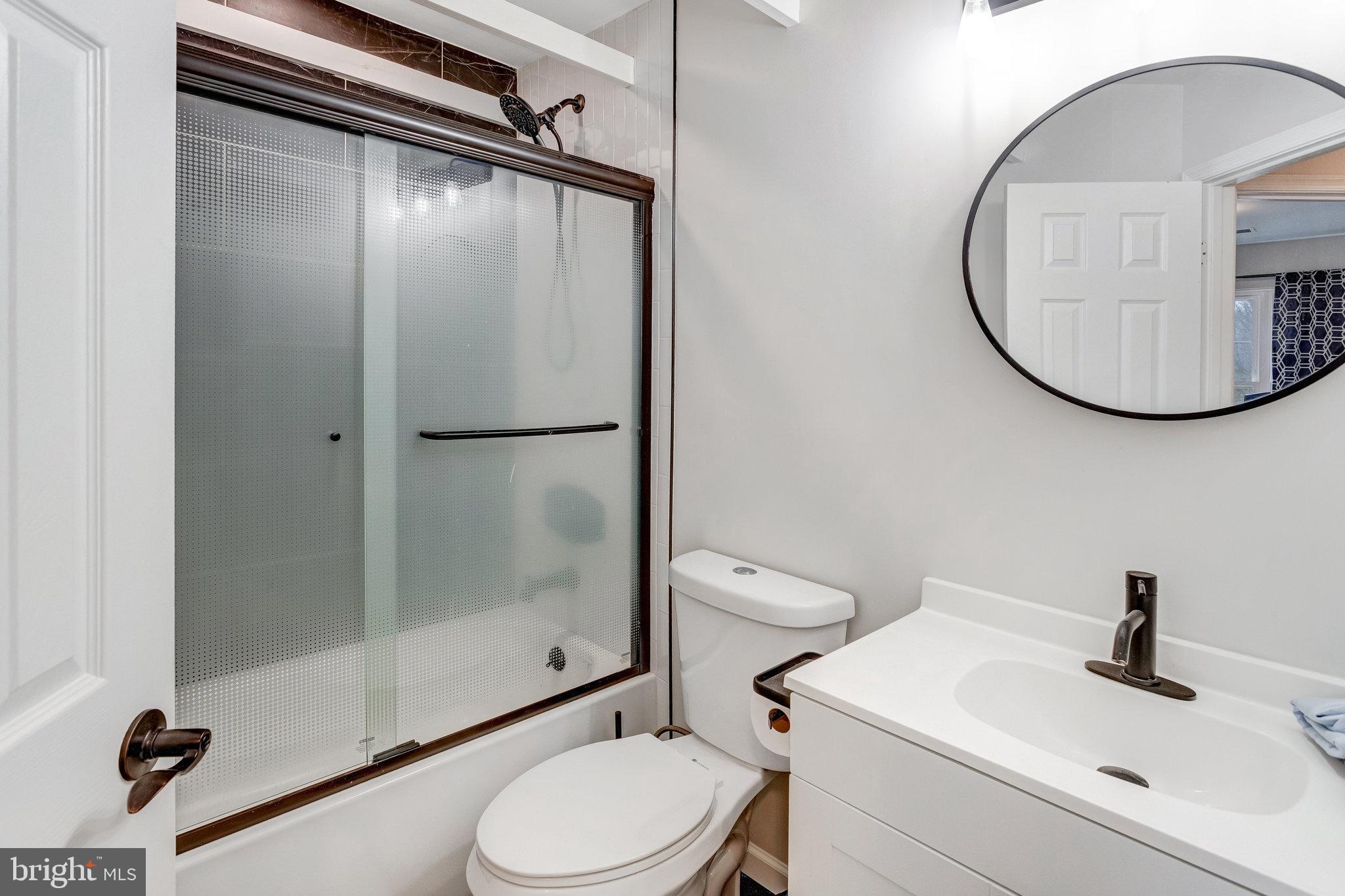 PRINCE WILLIAM COMMONS - Residential Lease