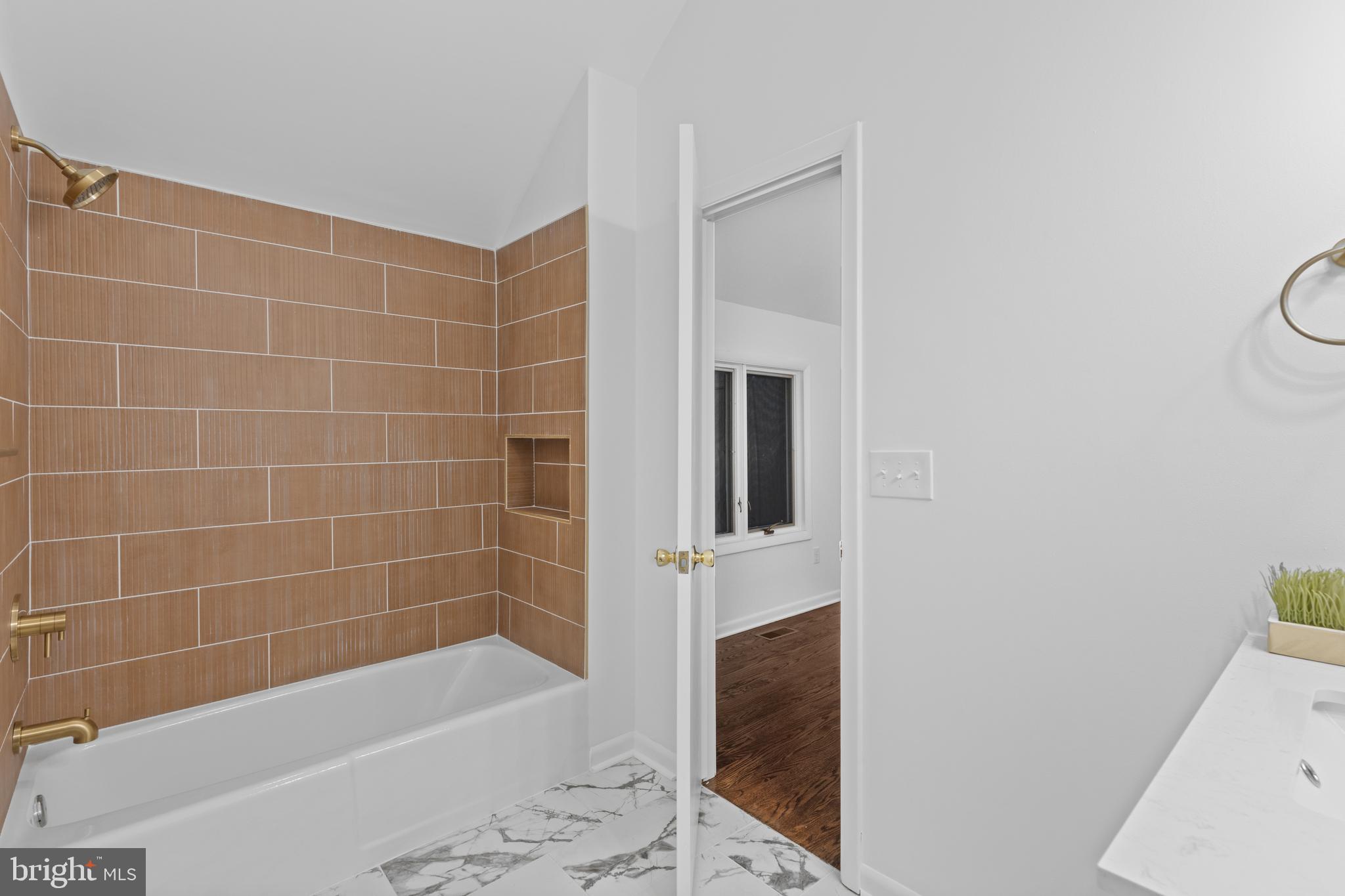 OVERLOOK - Residential