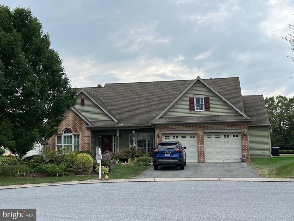 Photo of 21 Freesia Court, WOMELSDORF, PA 19567 (MLS # PABK2064060)
