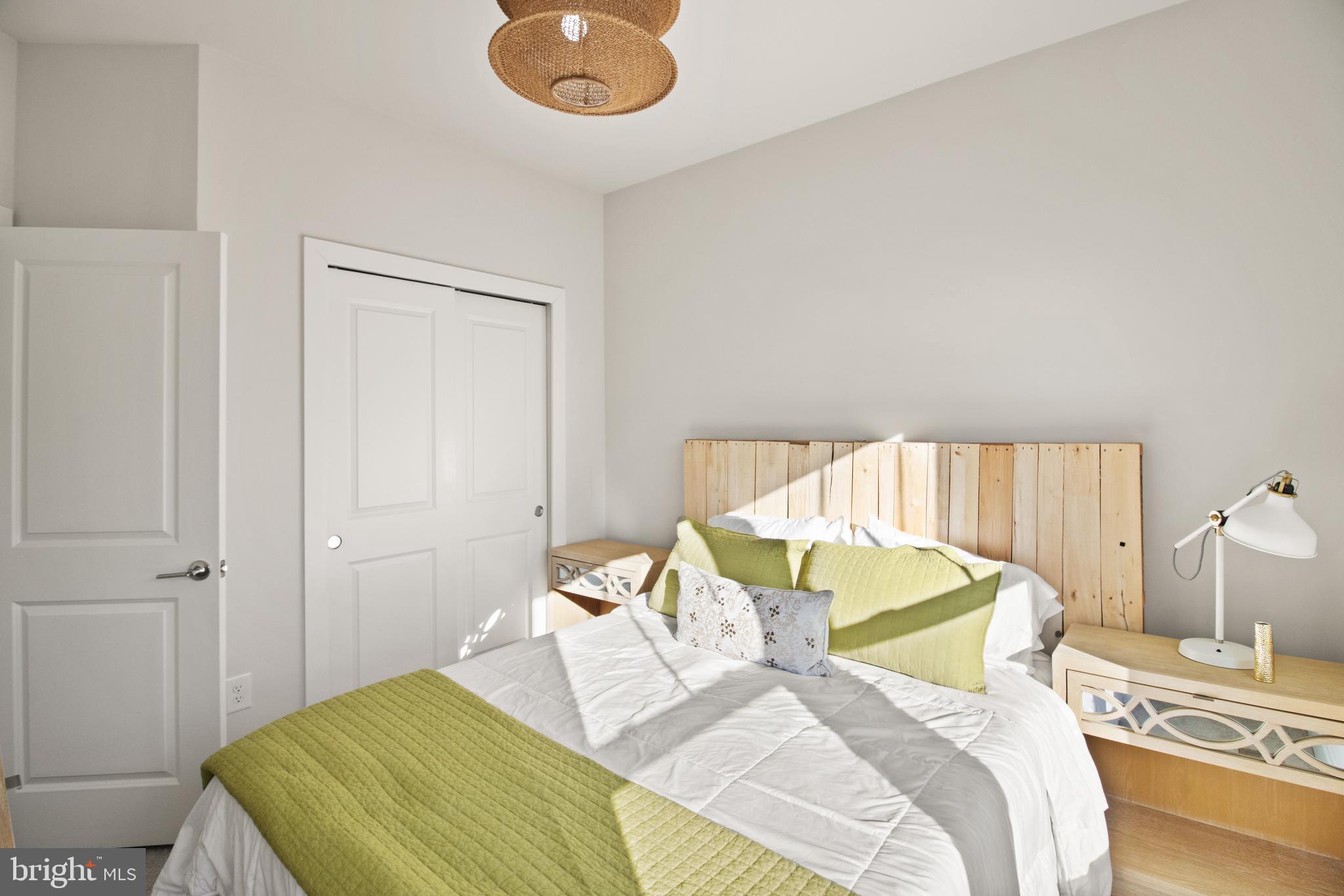 POTOMAC SHORES - Residential