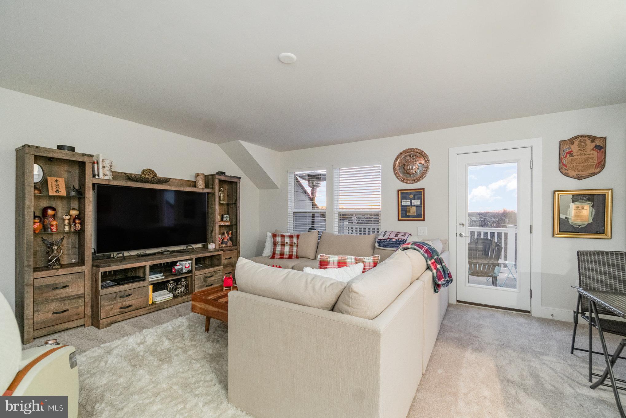 POTOMAC SHORES - Residential