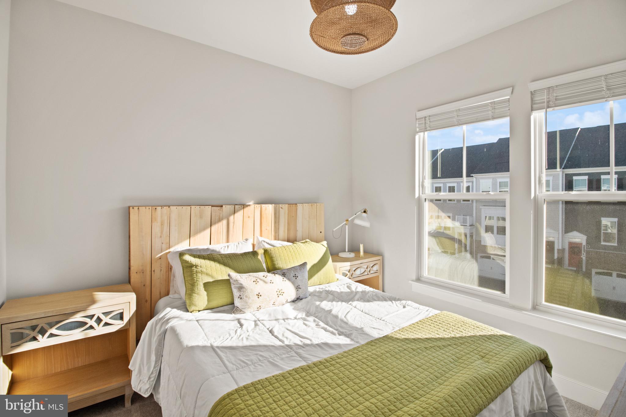 POTOMAC SHORES - Residential