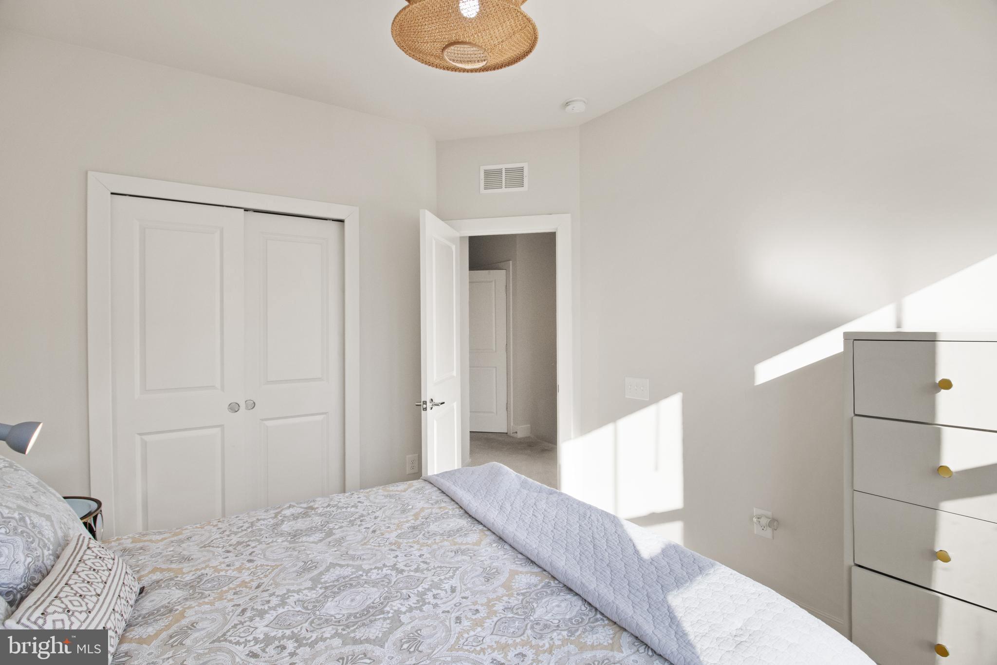 POTOMAC SHORES - Residential