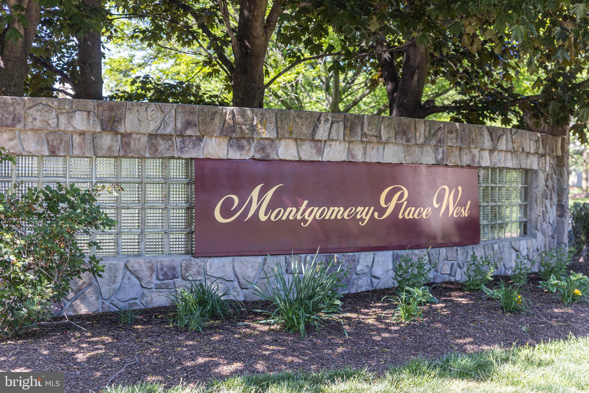 MONTGOMERY PLACE - Residential