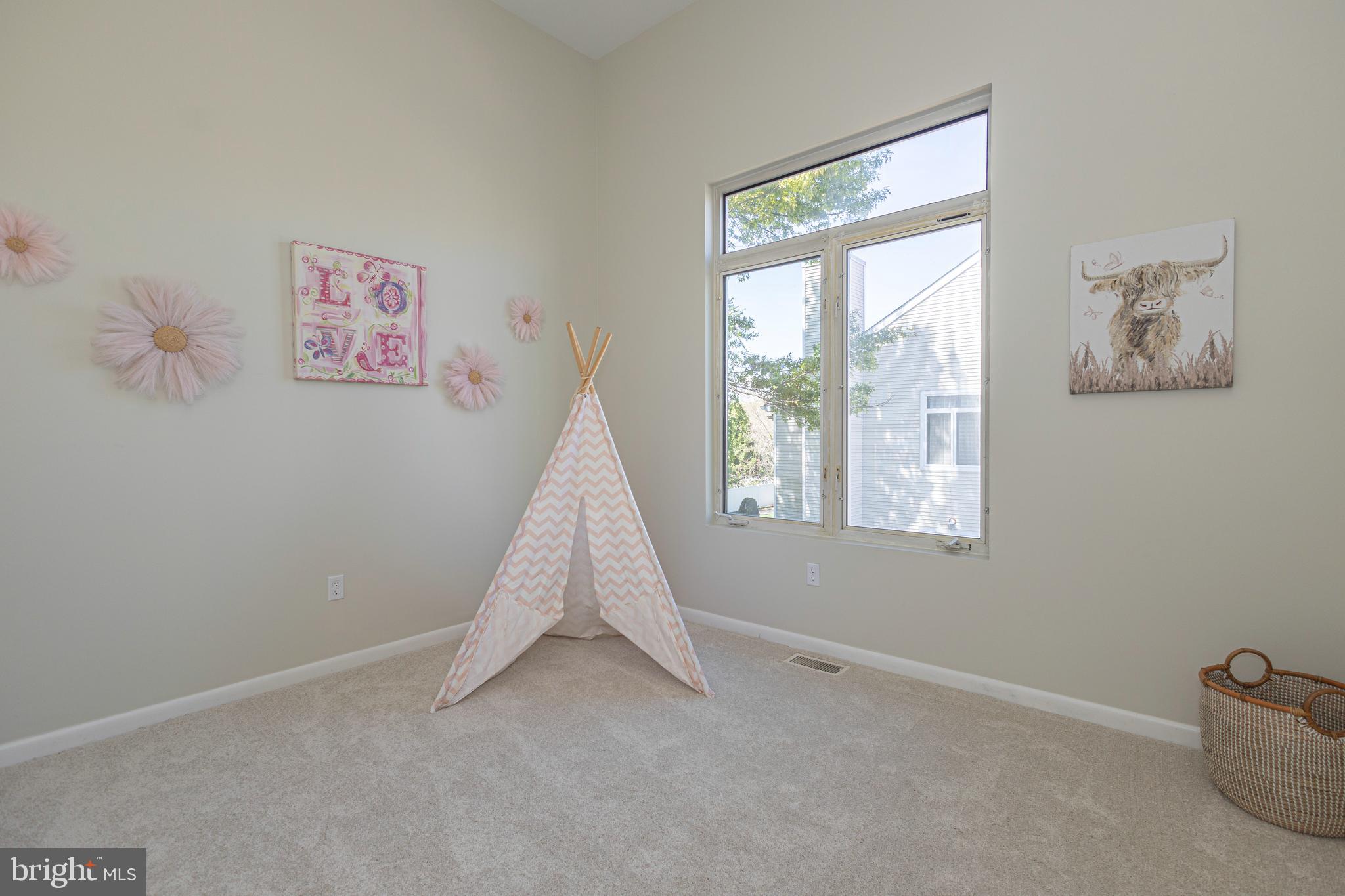 MONTGOMERY PLACE - Residential