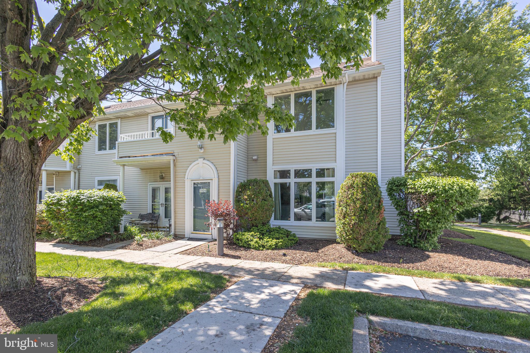 1904 NAOMIS COURT