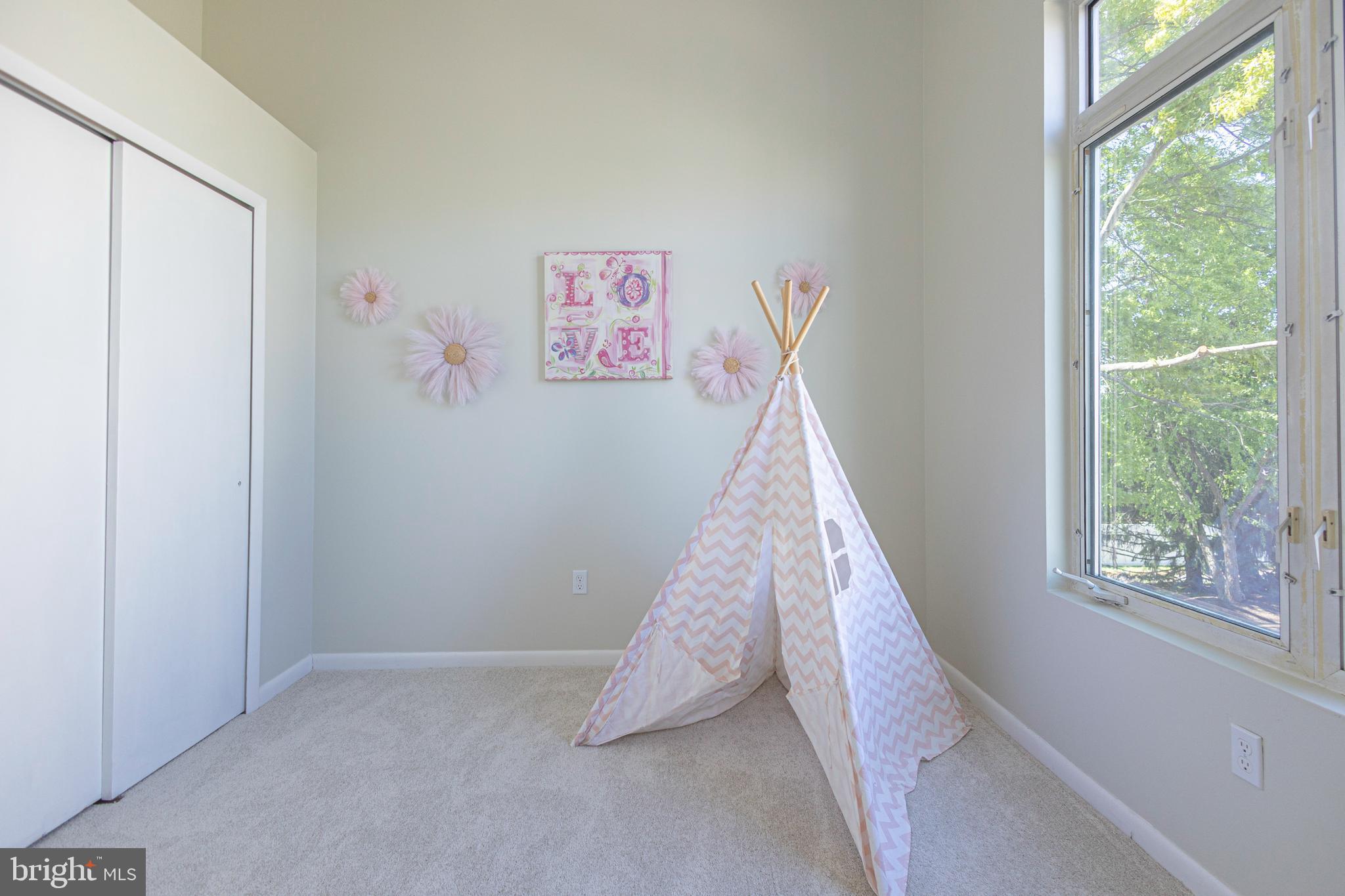 MONTGOMERY PLACE - Residential