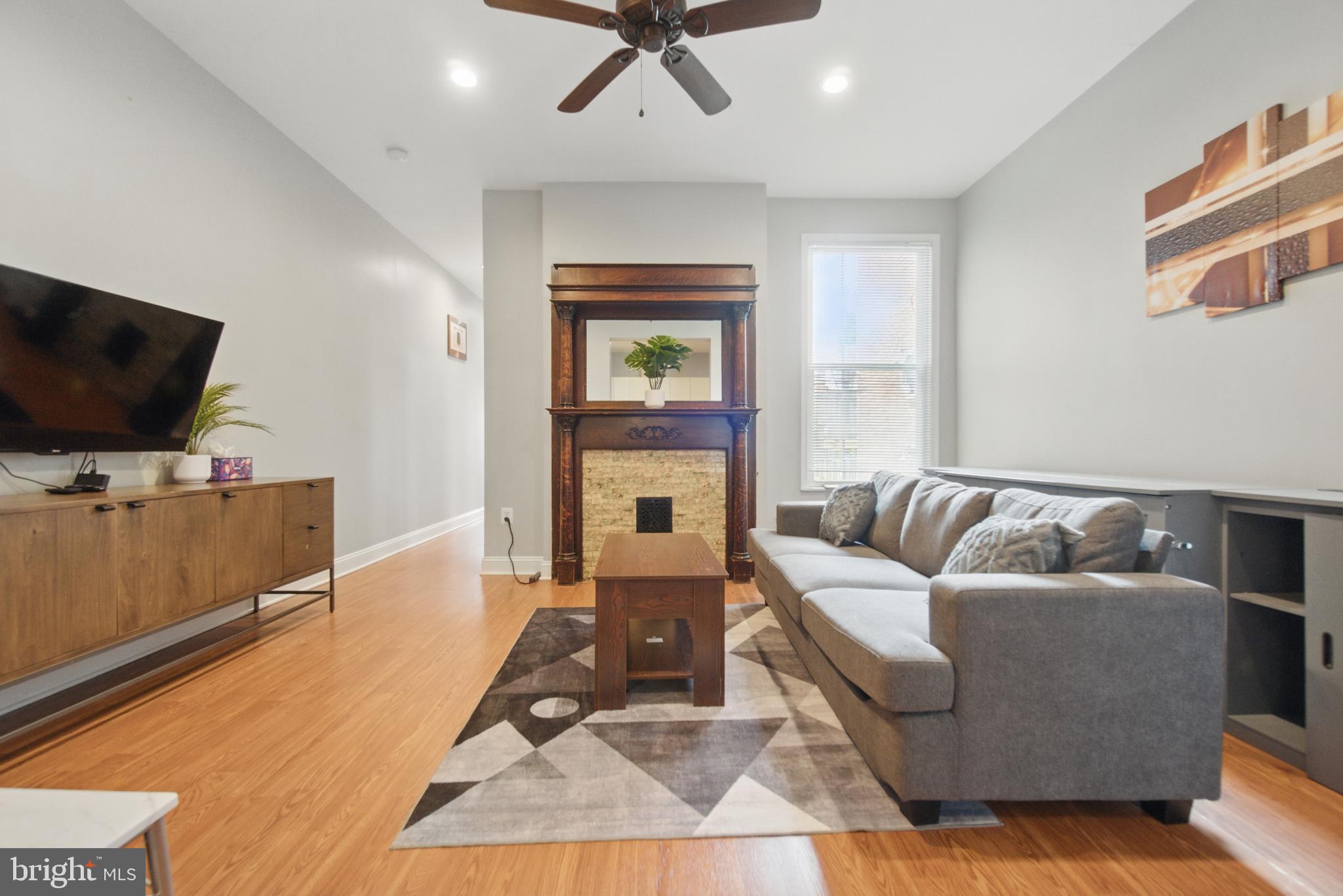 28 T STREET NW 2