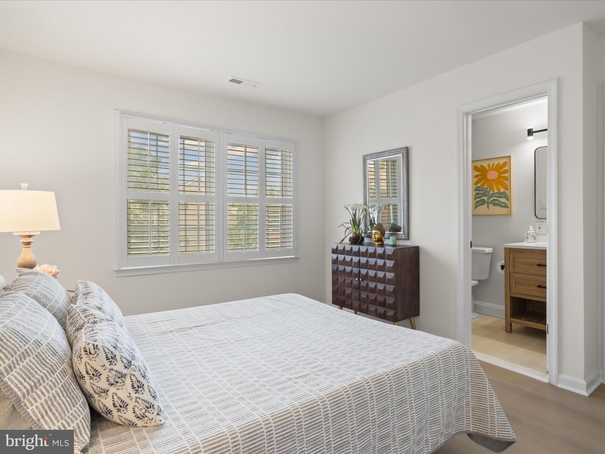 ROLFE STREET STATION - Residential