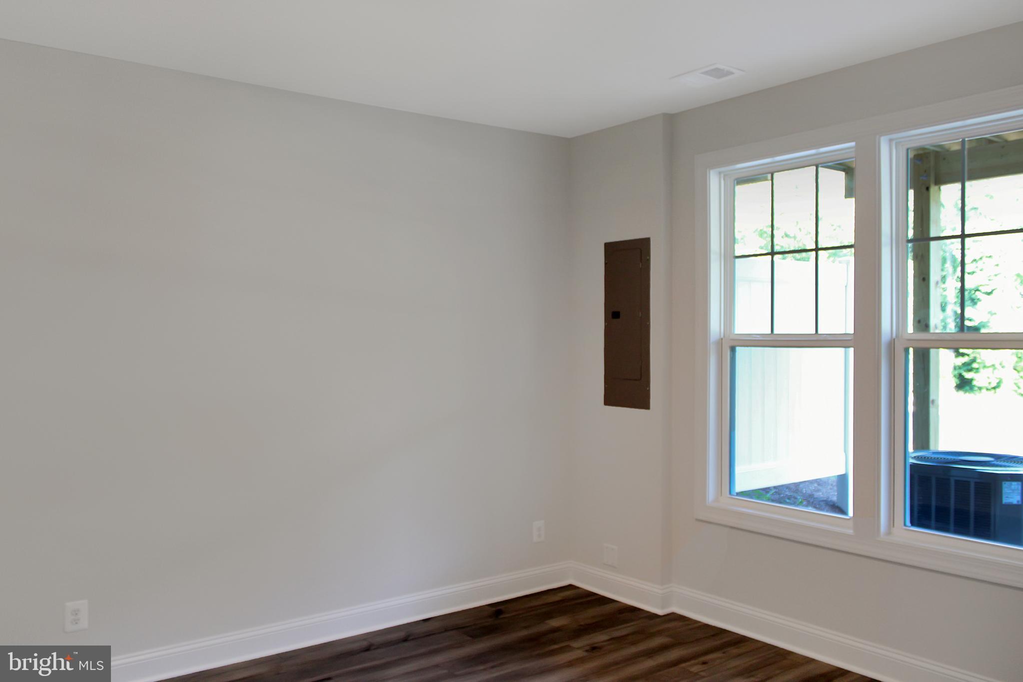 UNKNOWN - Residential Lease