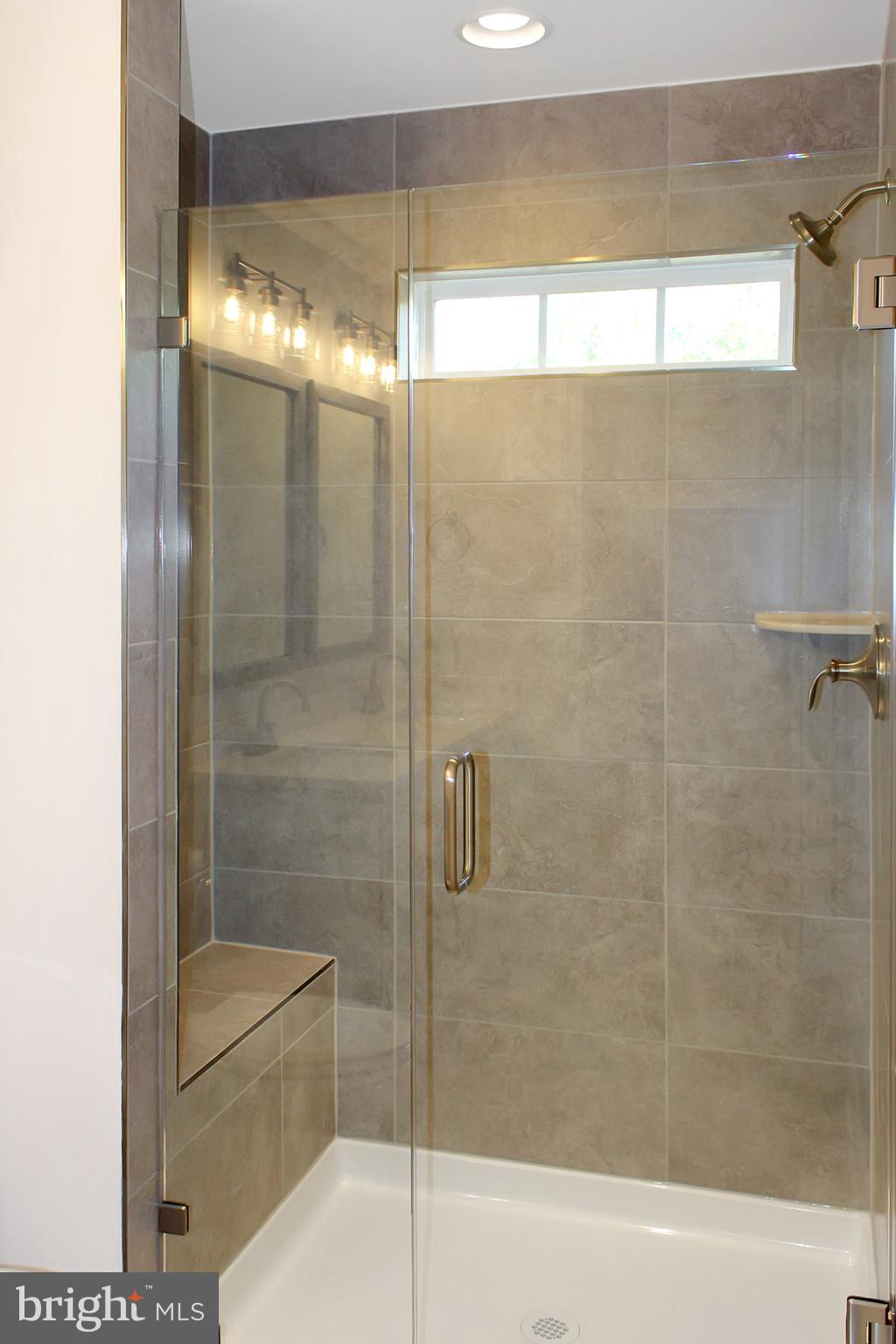 UNKNOWN - Residential Lease