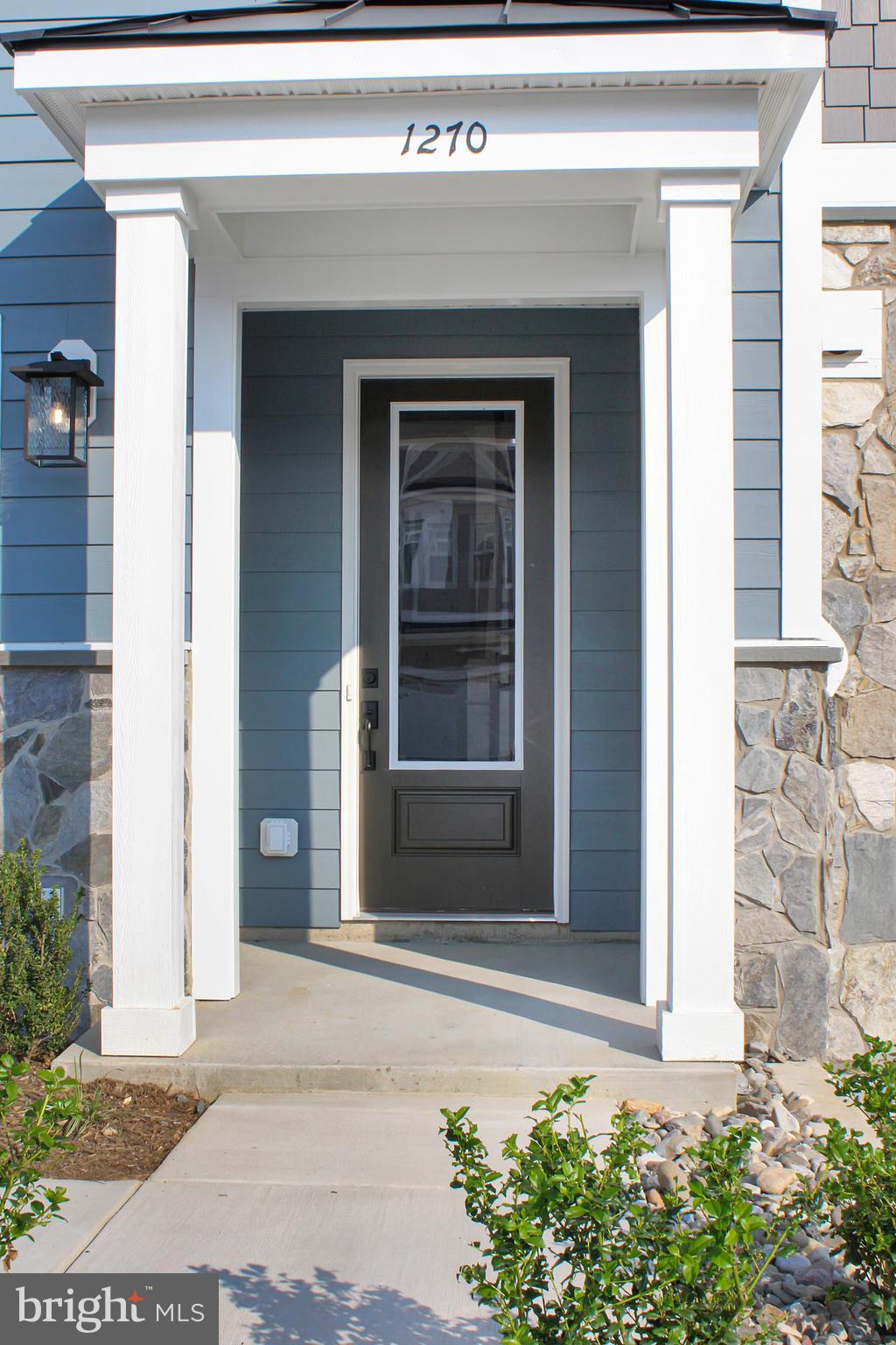 UNKNOWN - Residential Lease