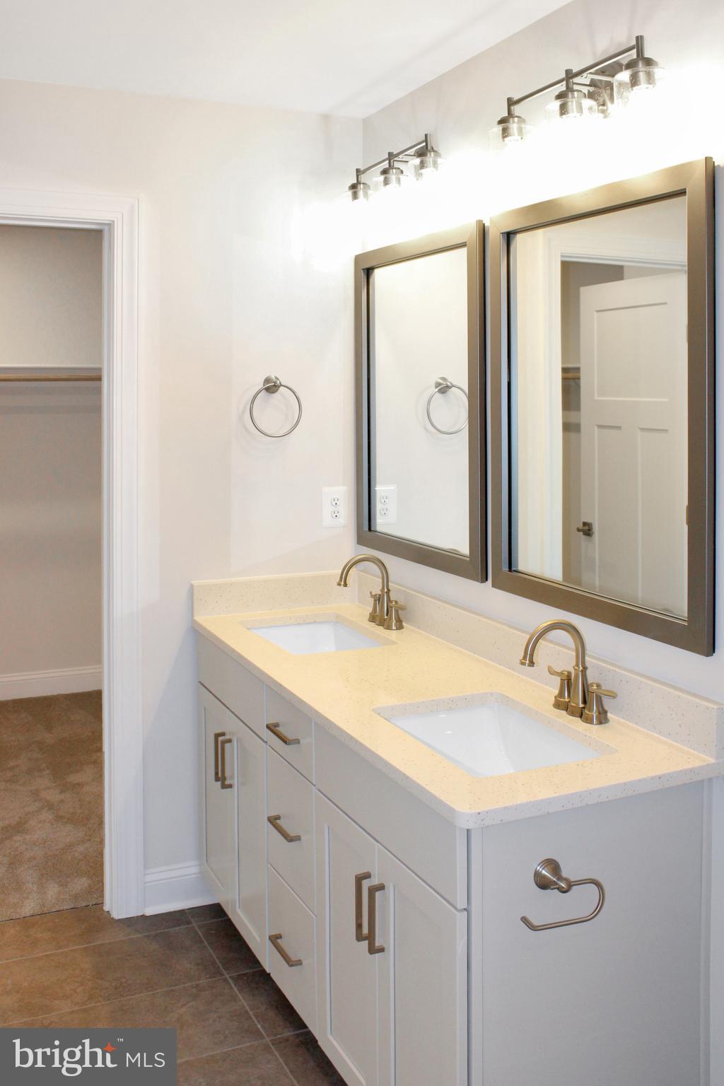 UNKNOWN - Residential Lease