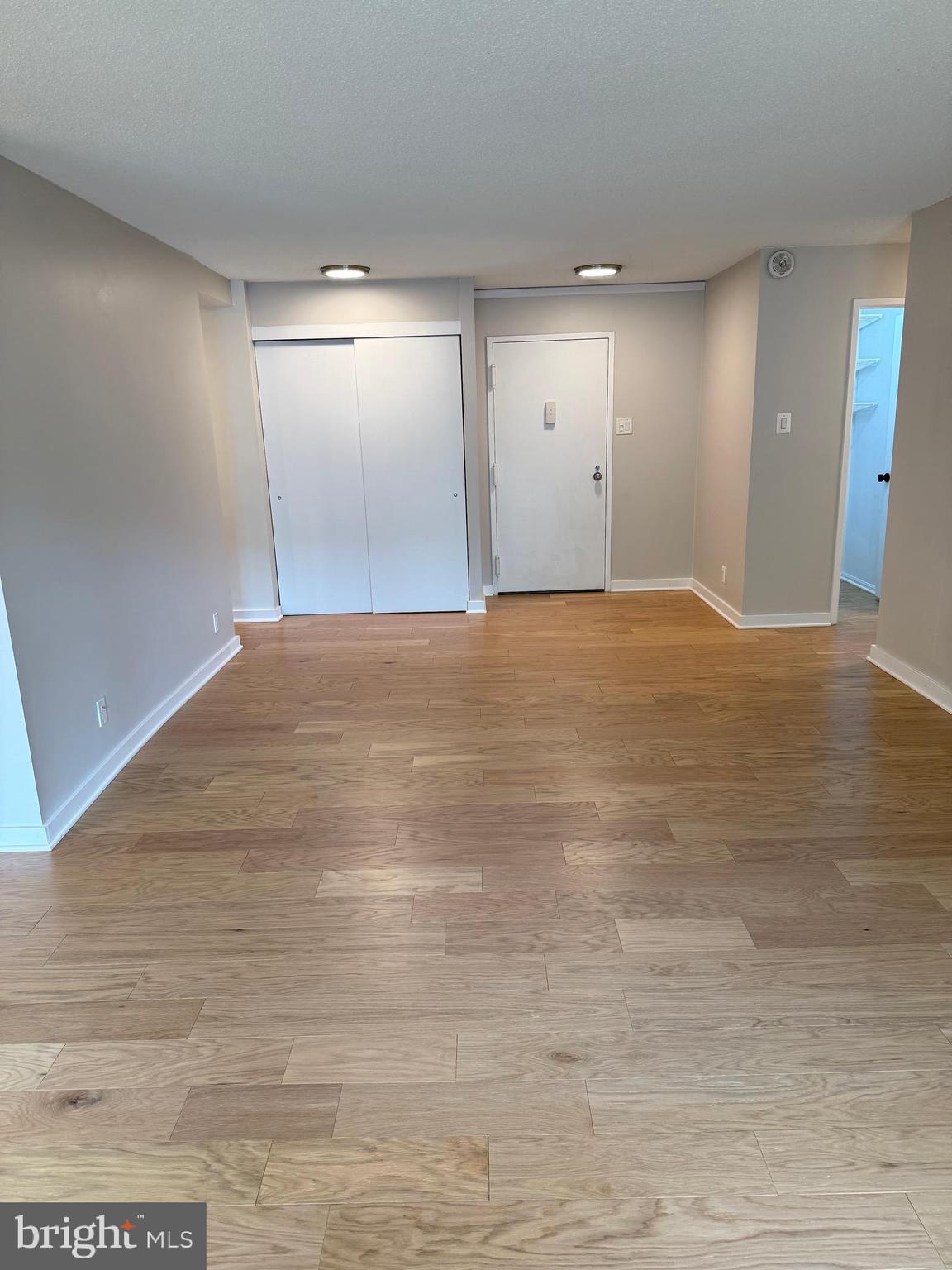 WATERGATE AT LANDMARK - Residential Lease