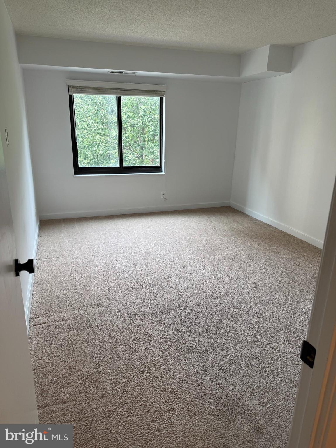 WATERGATE AT LANDMARK - Residential Lease