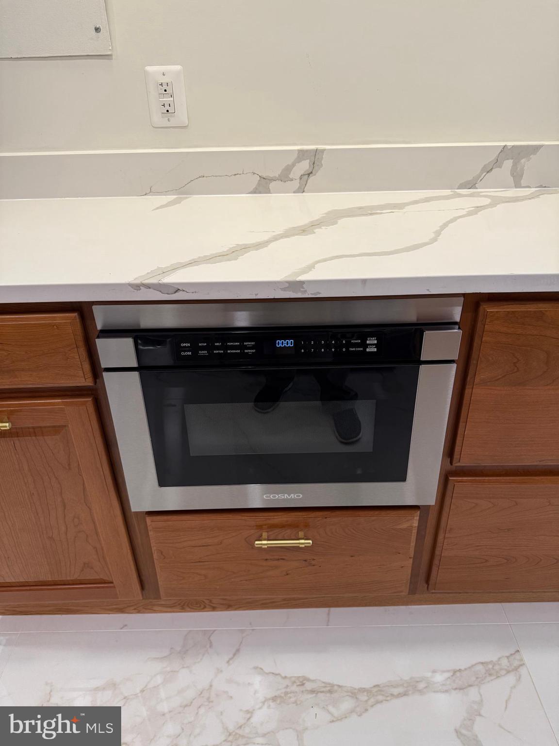 WATERGATE AT LANDMARK - Residential Lease