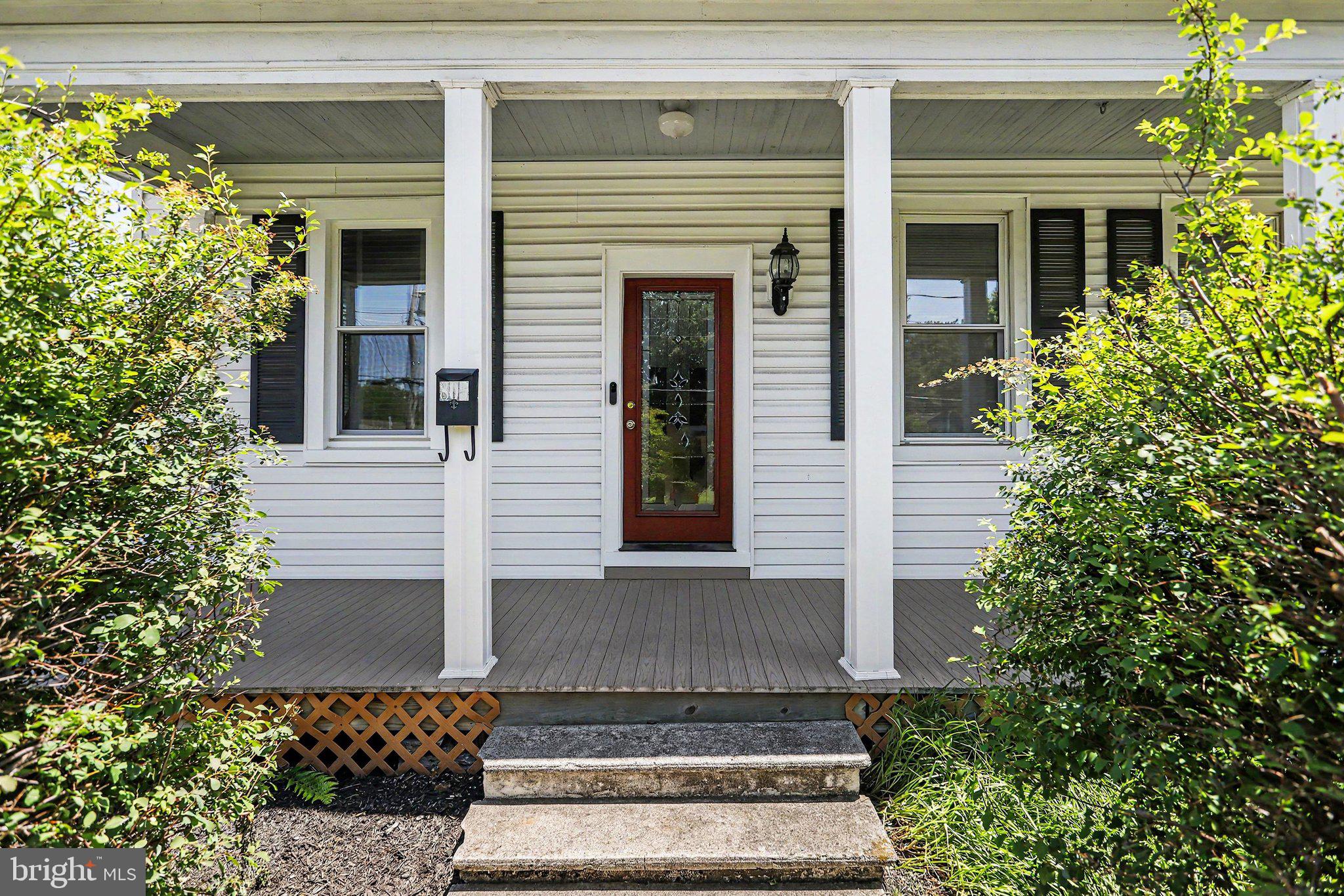 800 S LINCOLN AVENUE