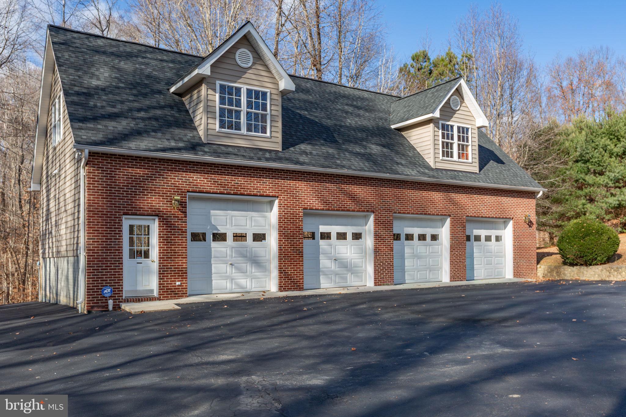 WORMAN ESTATES - Residential