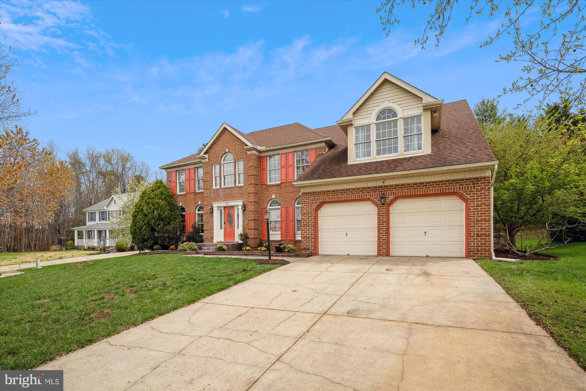 707 THORNWOOD DRIVE
