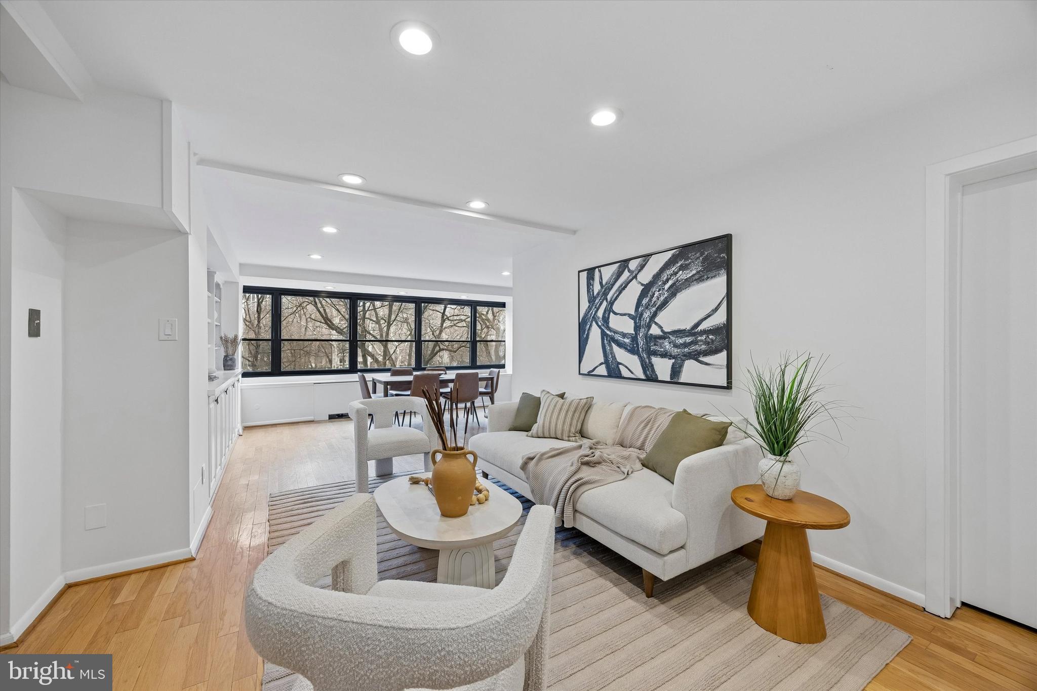 1810 RITTENHOUSE SQUARE 403