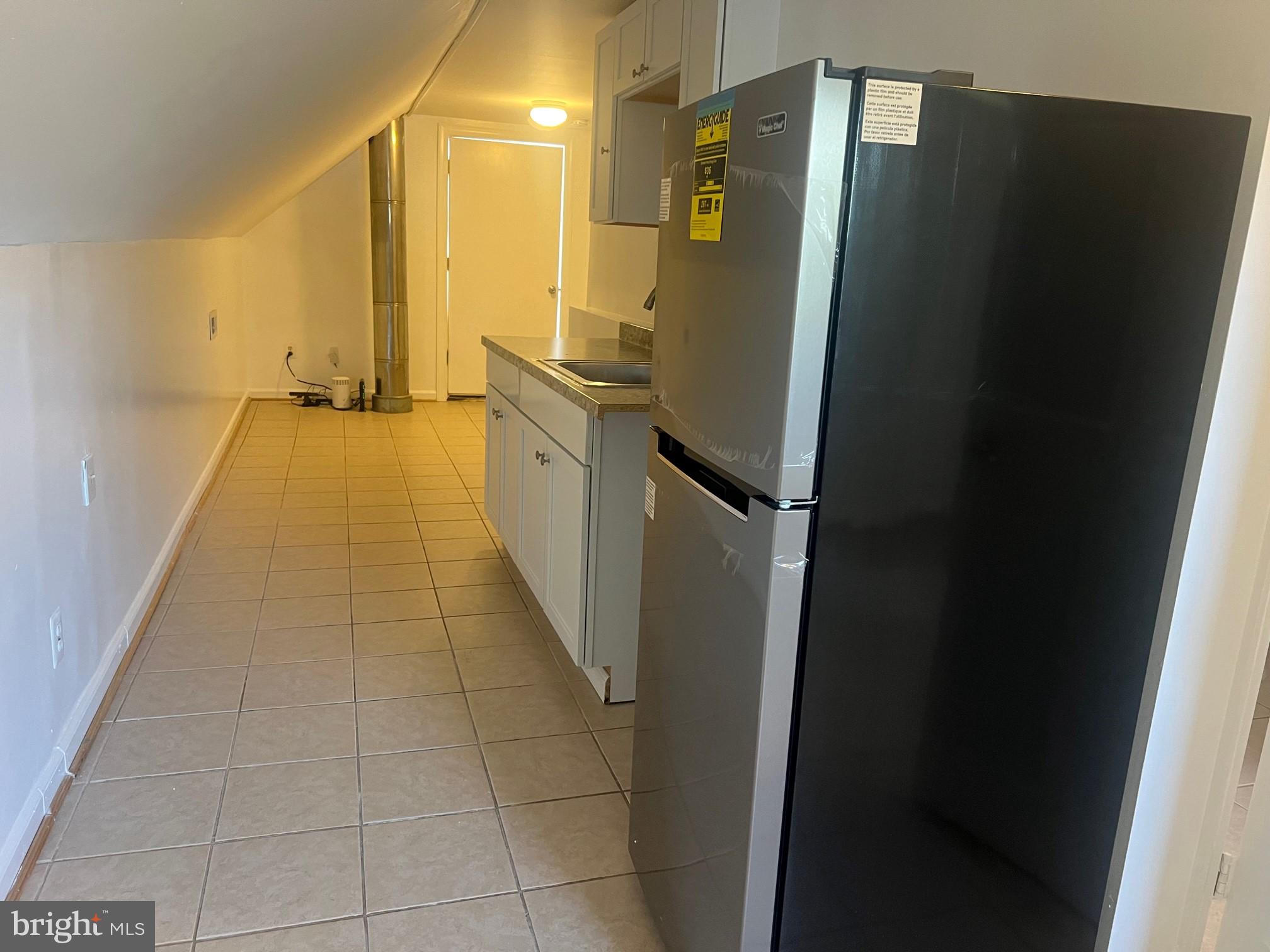 GREENTOP MANOR - Residential Lease