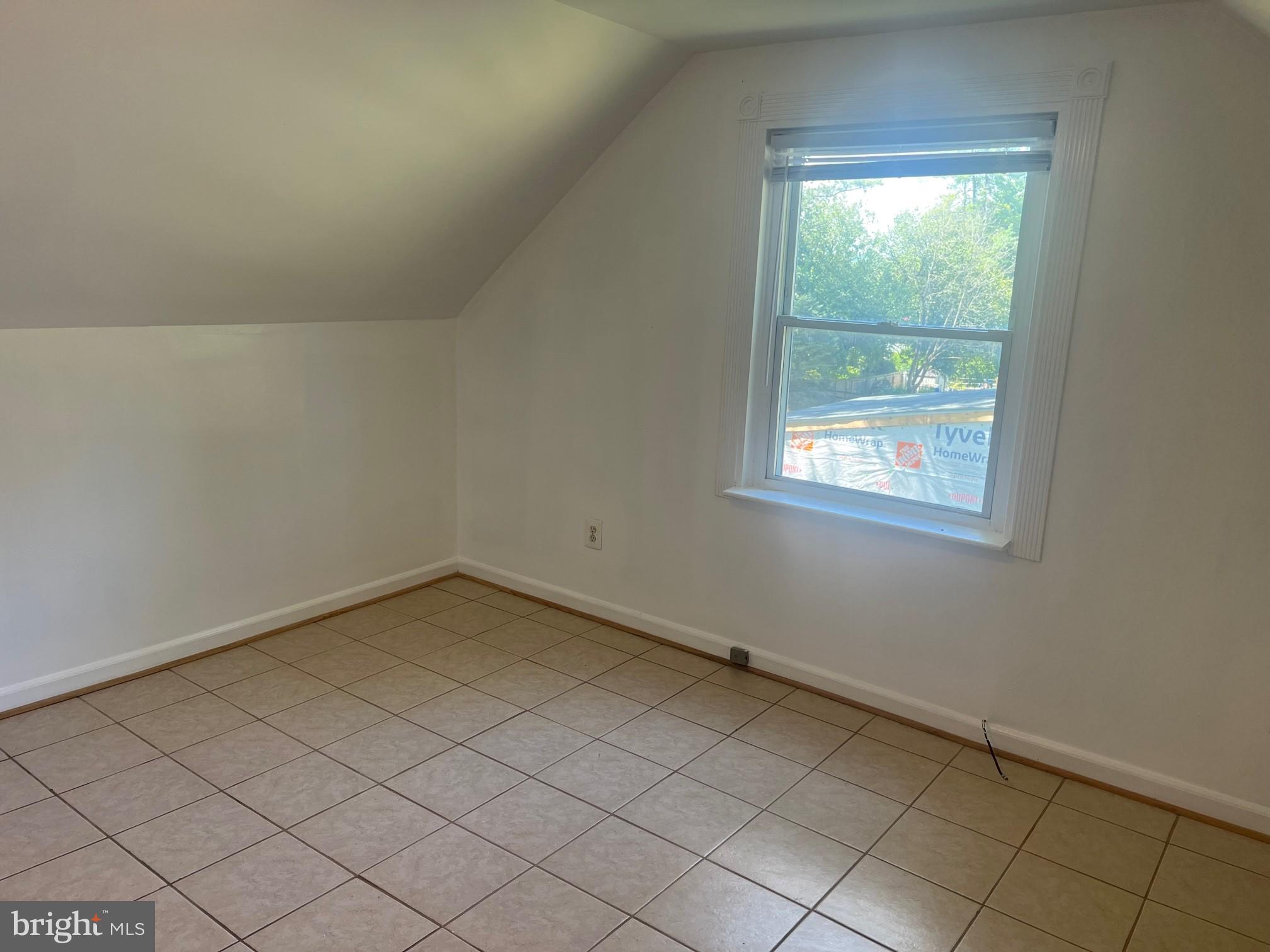 GREENTOP MANOR - Residential Lease