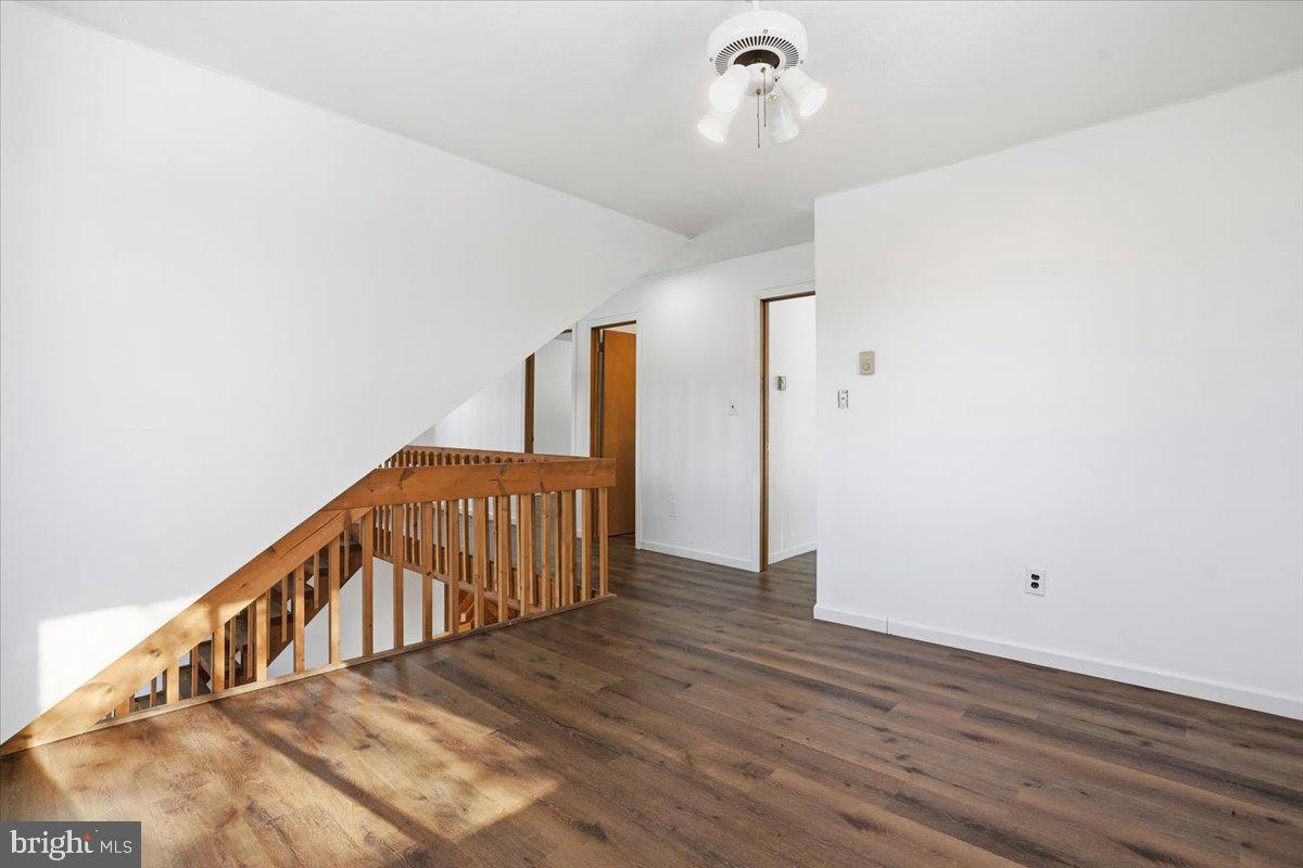 SAW CREEK ESTATES - Residential