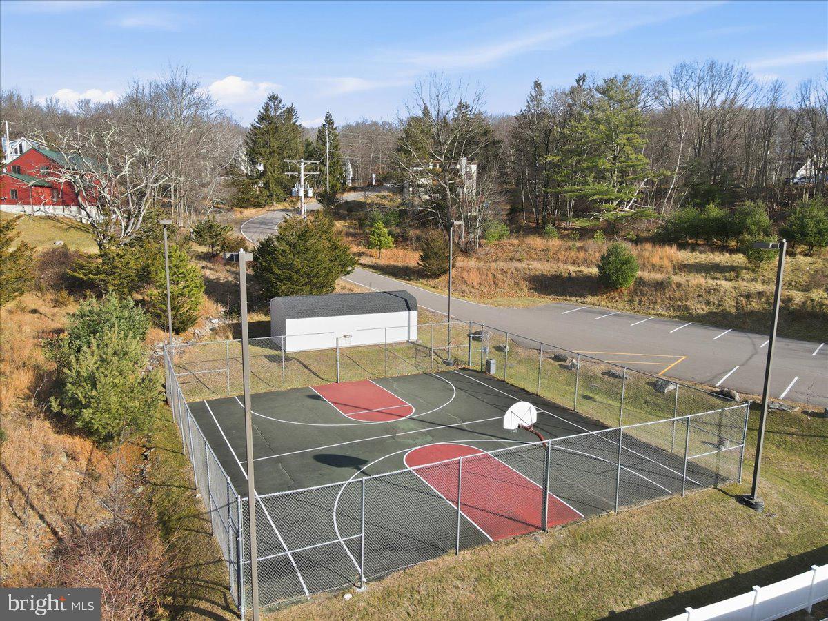 SAW CREEK ESTATES - Residential