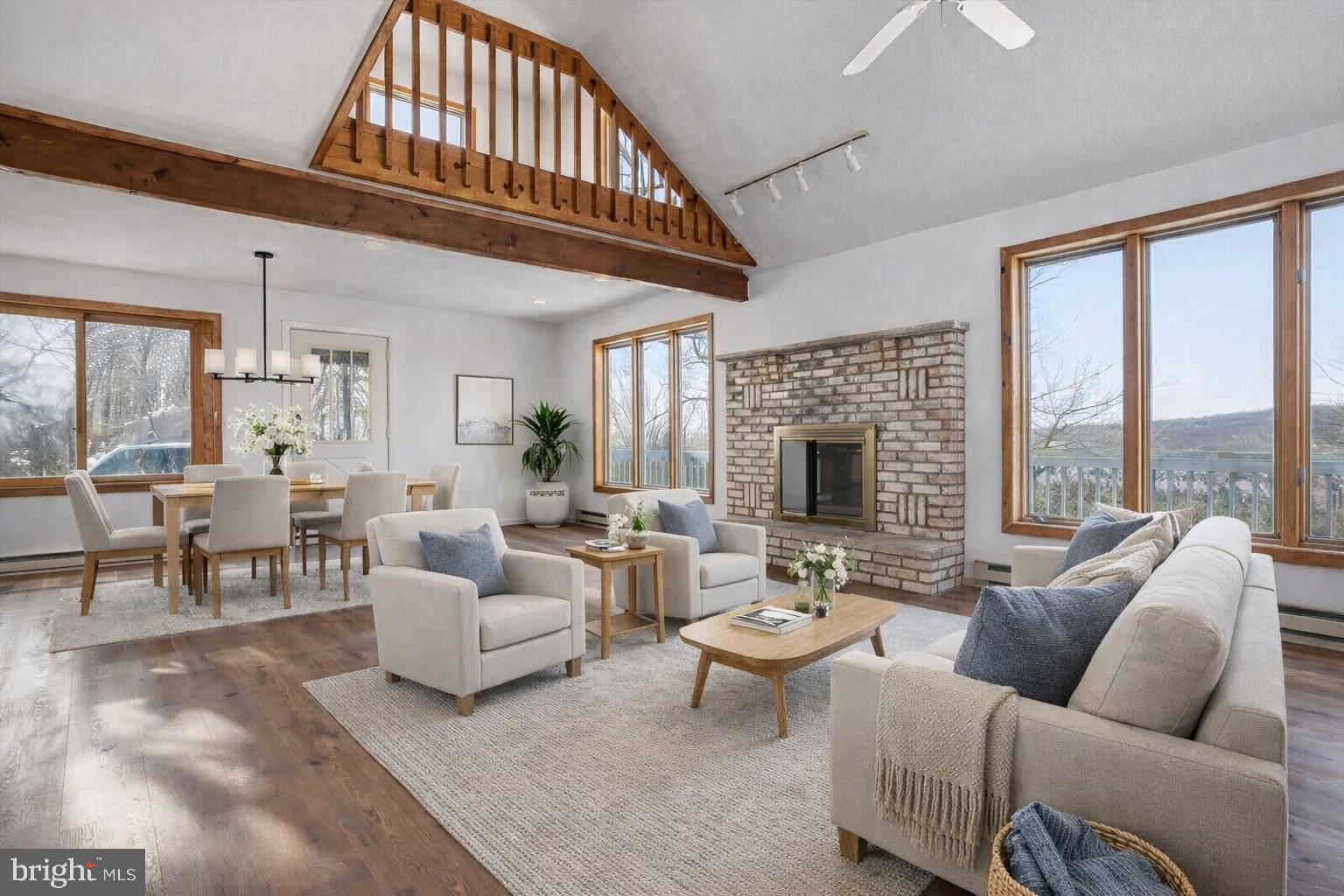 SAW CREEK ESTATES - Residential