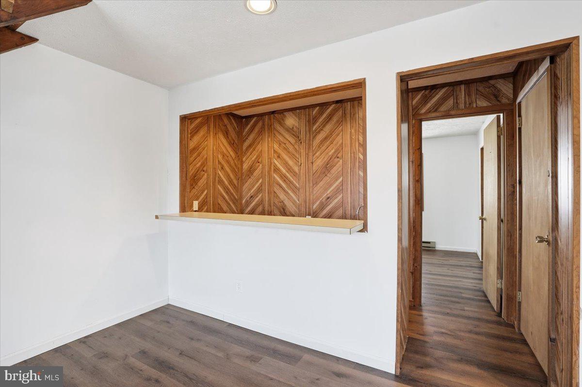 SAW CREEK ESTATES - Residential