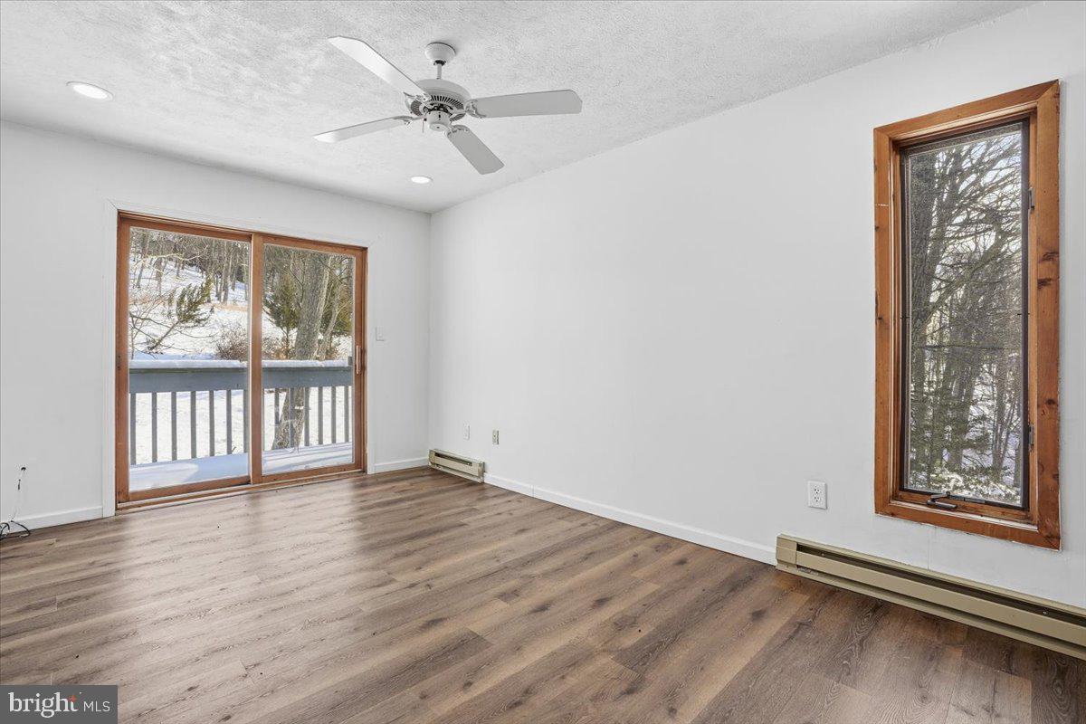 SAW CREEK ESTATES - Residential