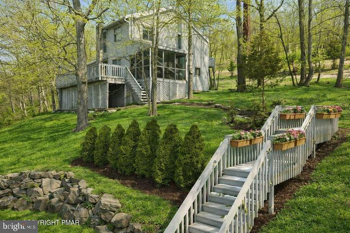 SAW CREEK ESTATES - Residential