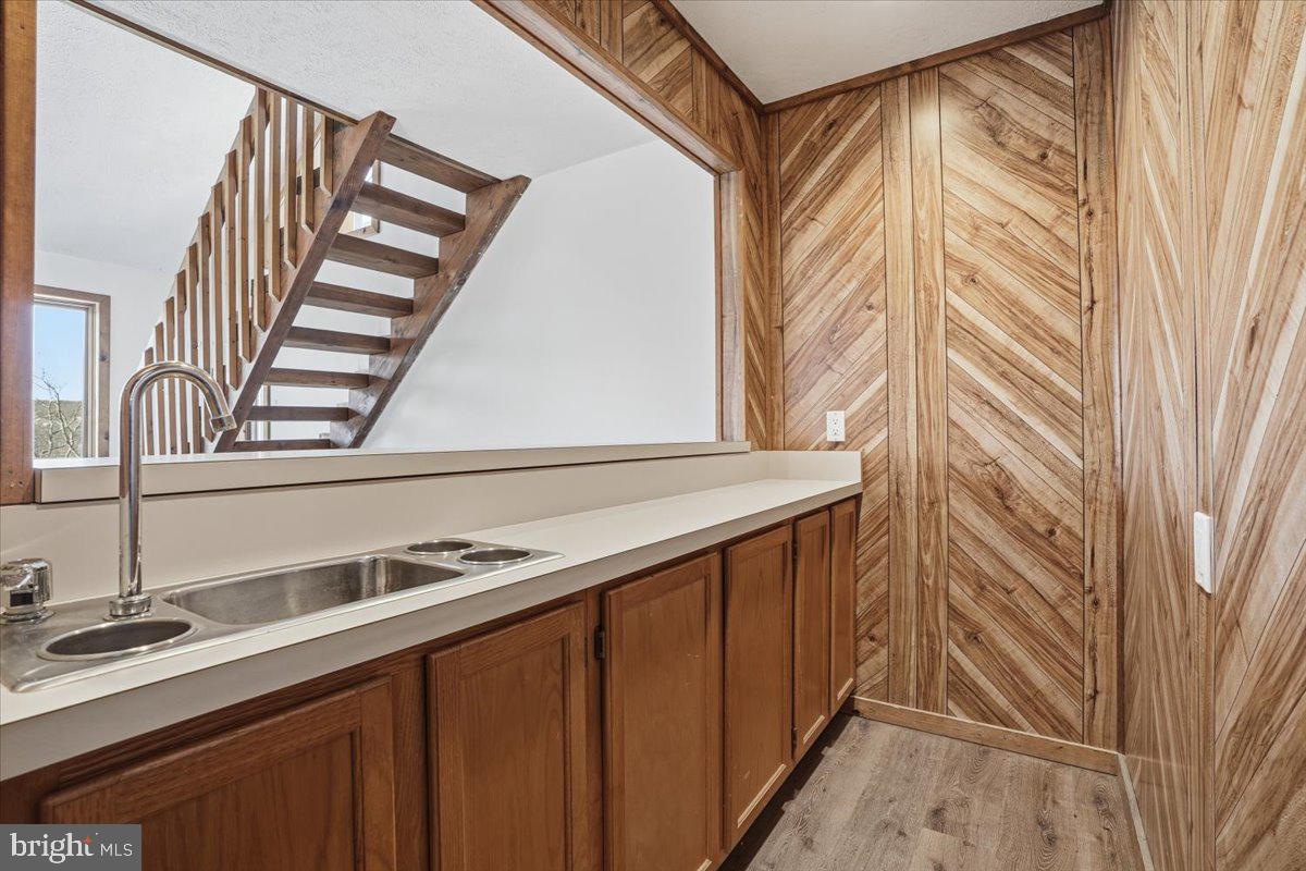 SAW CREEK ESTATES - Residential