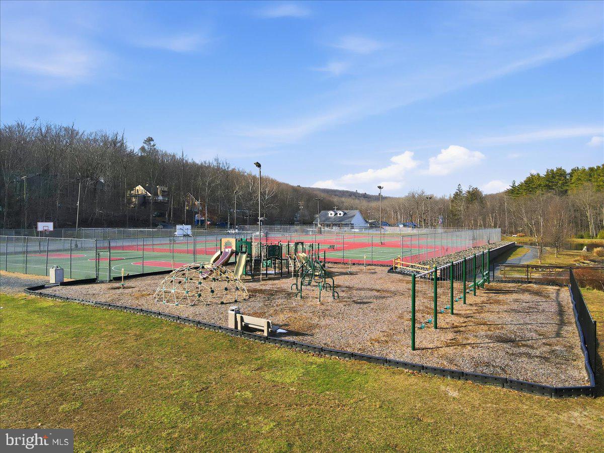 SAW CREEK ESTATES - Residential