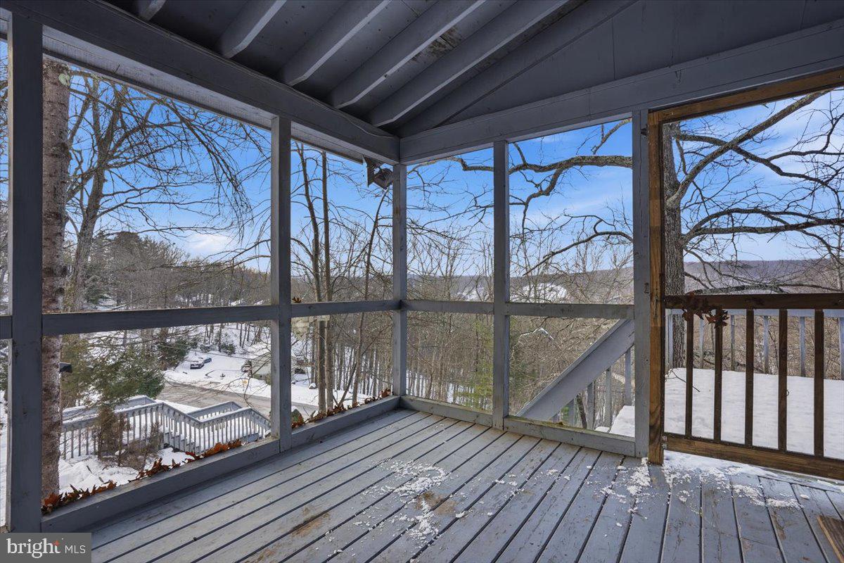 SAW CREEK ESTATES - Residential