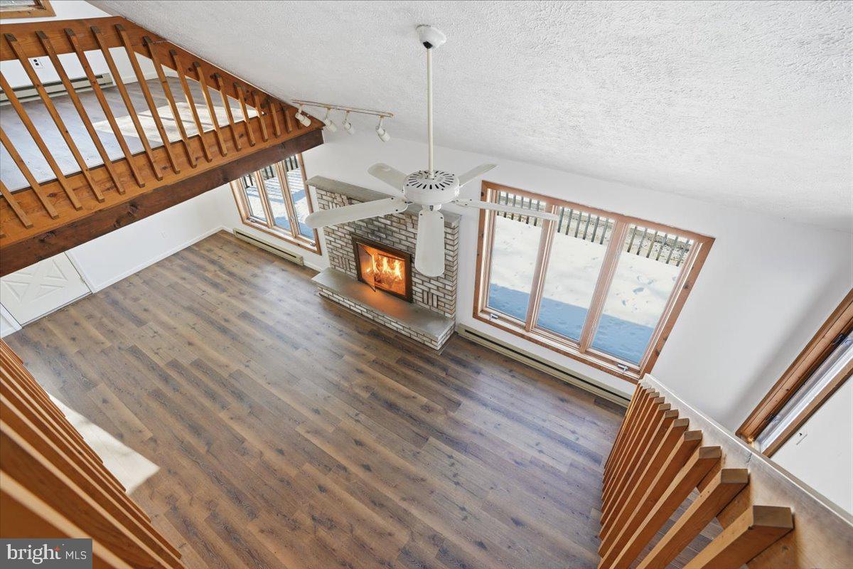 SAW CREEK ESTATES - Residential