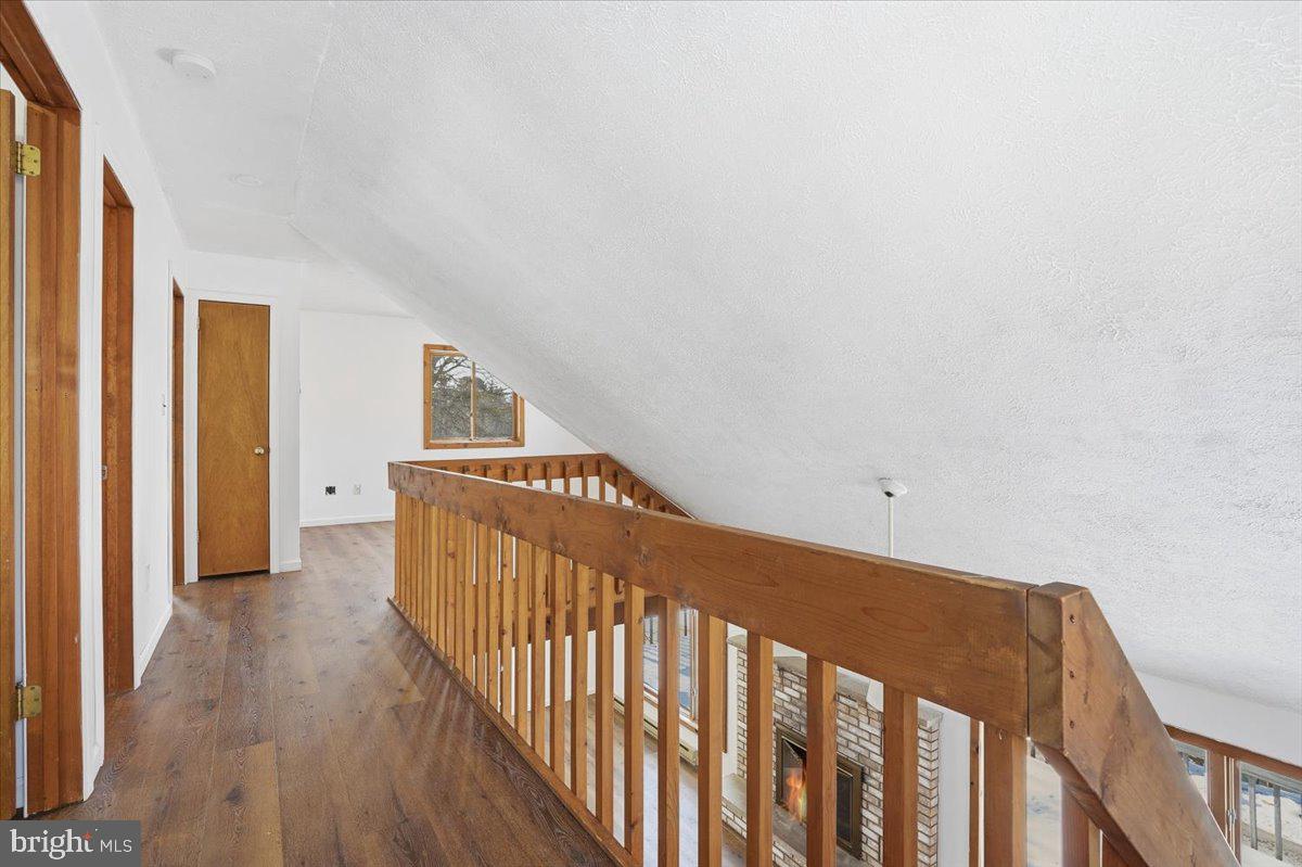 SAW CREEK ESTATES - Residential