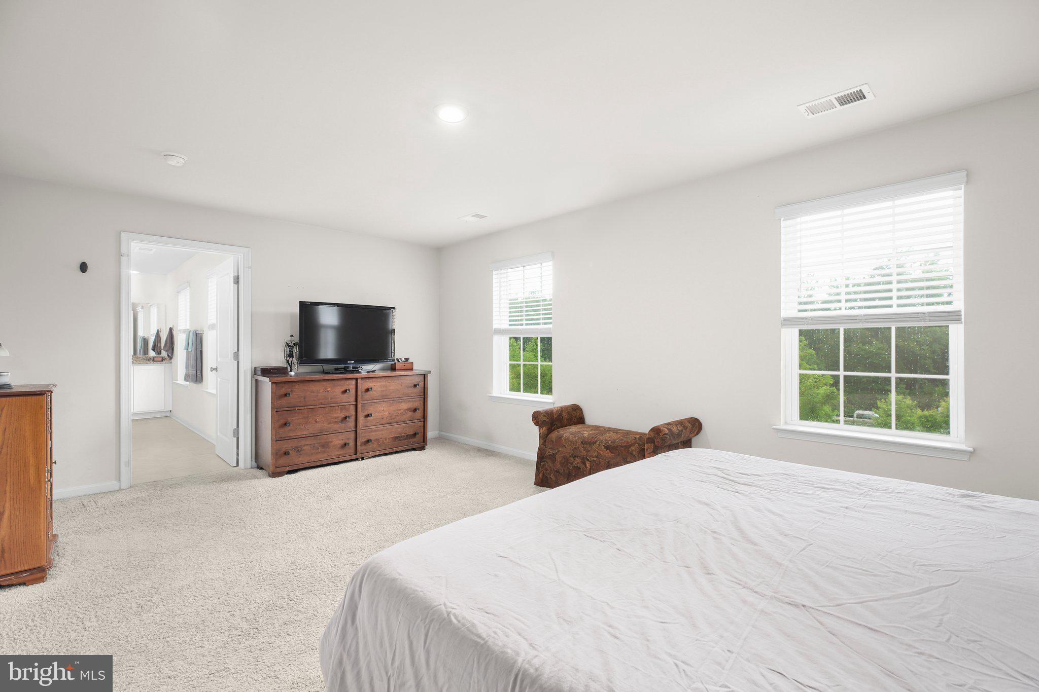 WOOD LANDING ESTATES - Residential Lease