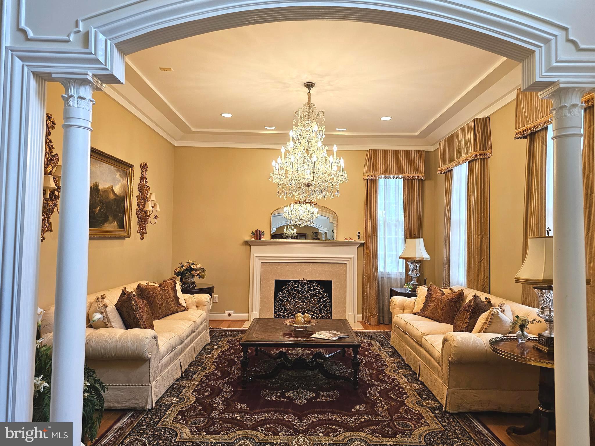 SADDLE RIDGE - Residential