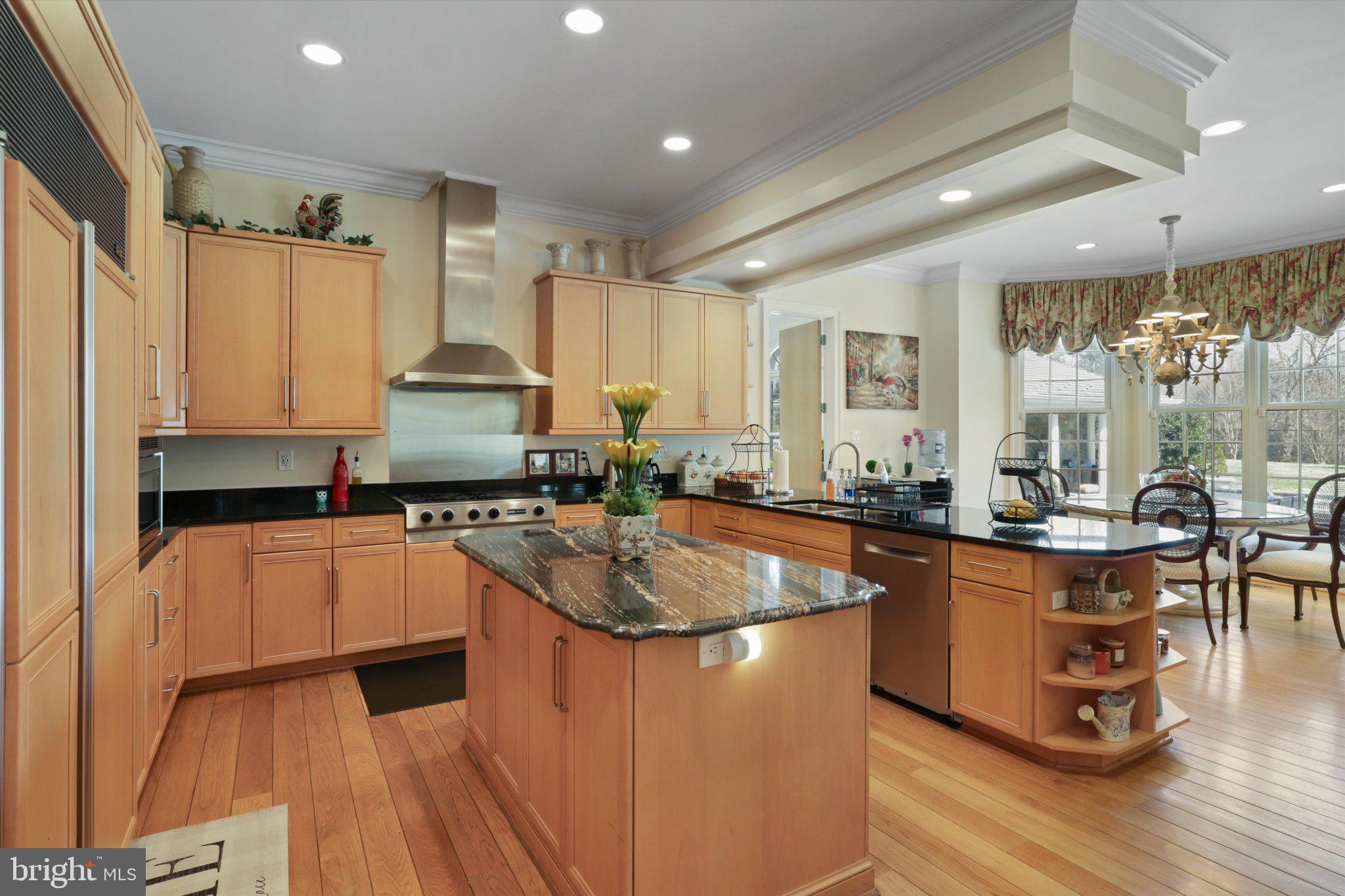 SADDLE RIDGE - Residential