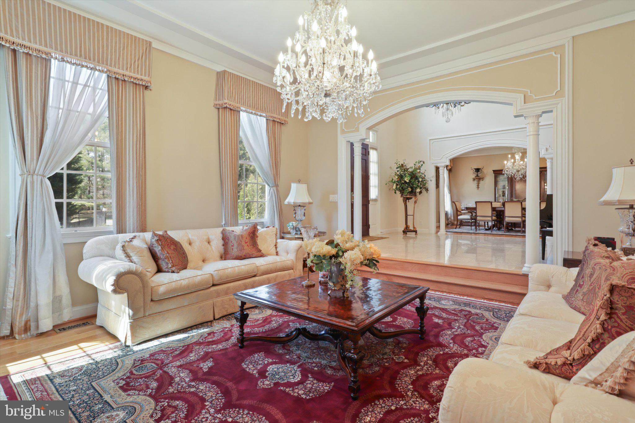 SADDLE RIDGE - Residential