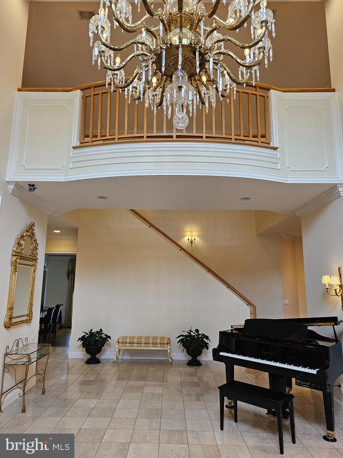 SADDLE RIDGE - Residential