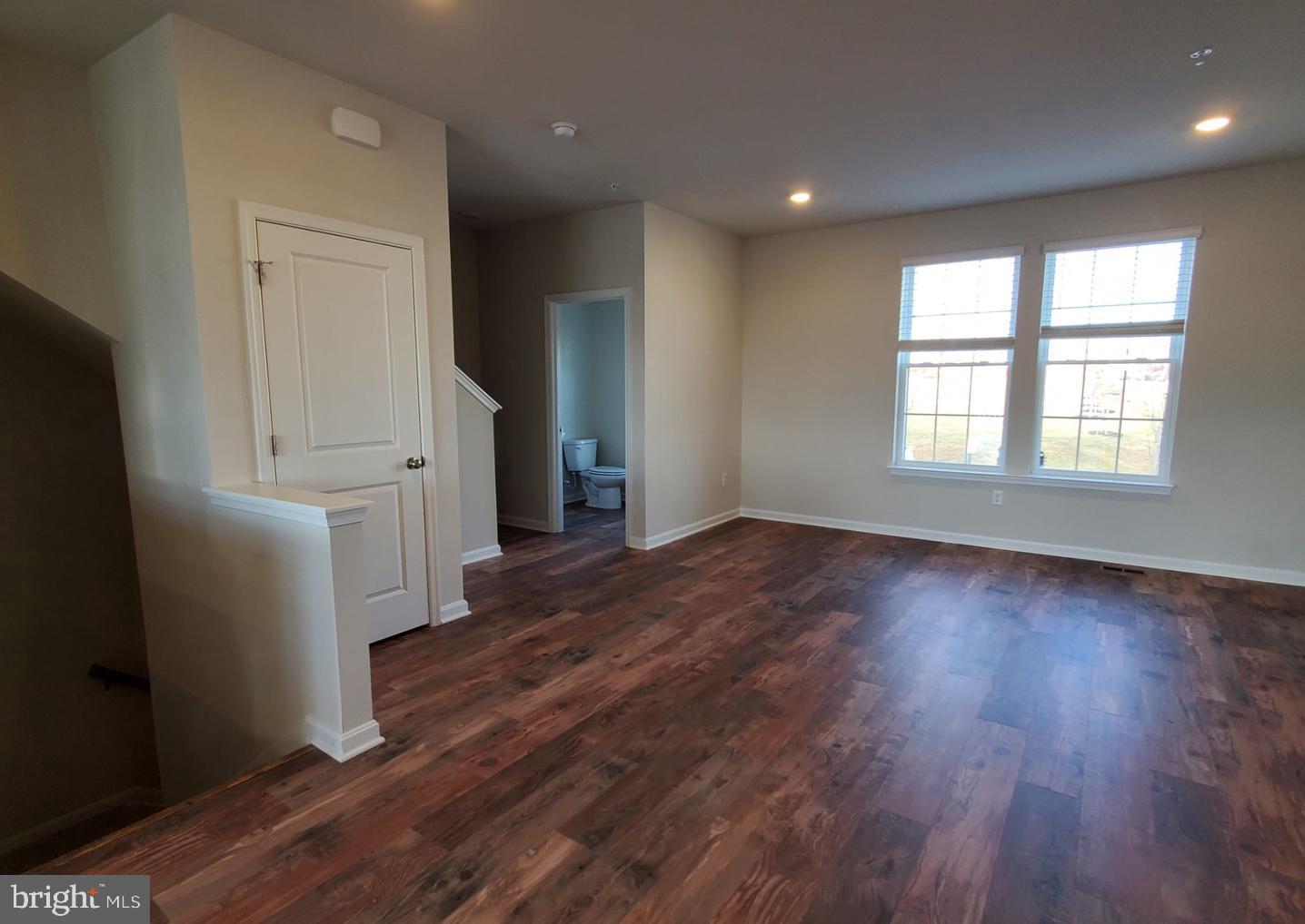 TUSCARORA CREEK - Residential Lease